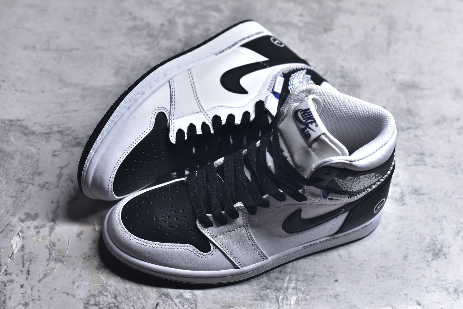 图片[7]-#乔1 高帮 倒钩闪电 联名 白黑 II7282-100 男女鞋 36 36.5 37.5 38 38.5 39 40 40.5 41 42 42.5 43 44 44.5 45 46 47.5-选品中心