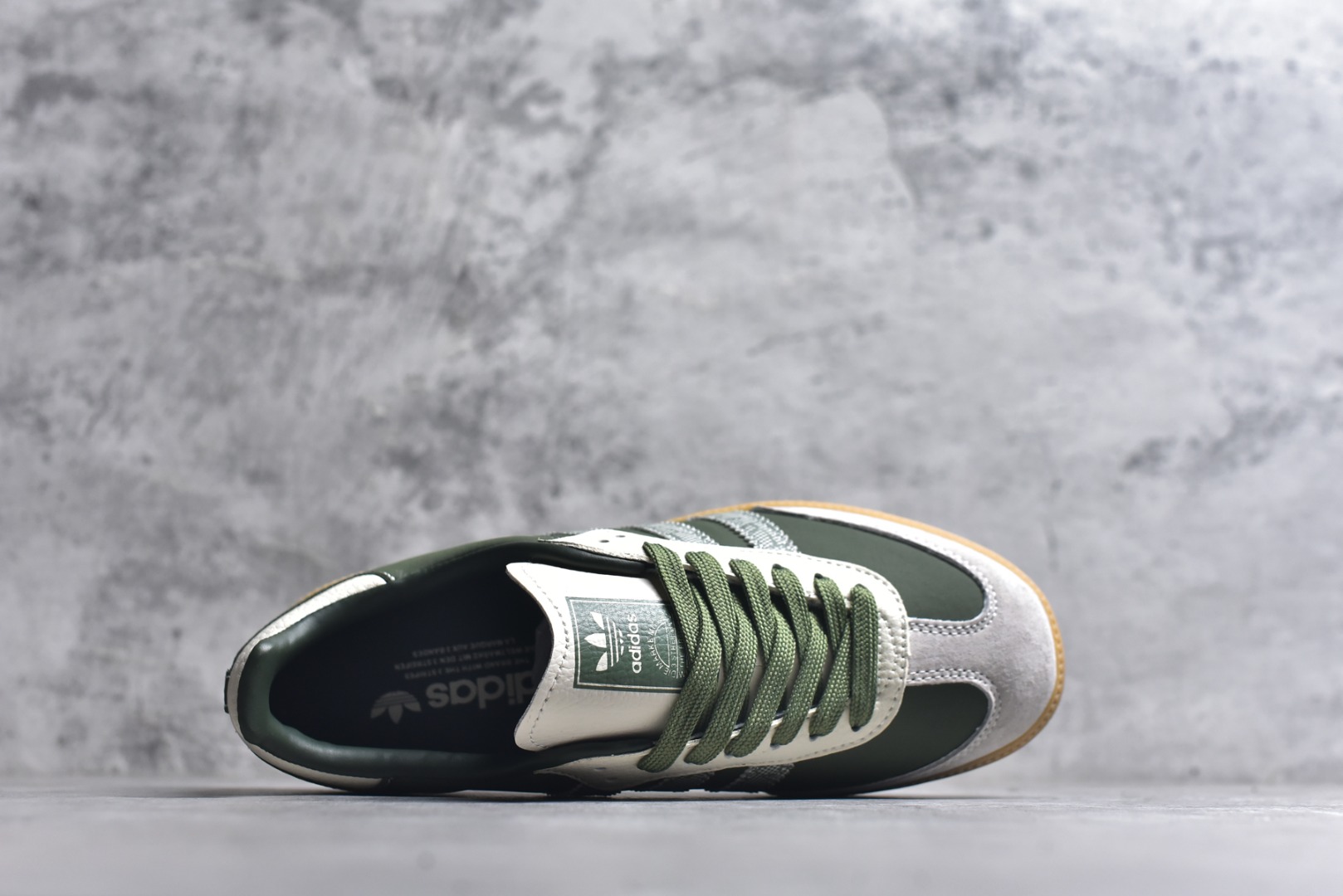 图片[4]-#独家实拍✨Adidas SAMBA 德训鞋 高端定制桑巴系列 大厂纯原品质出货 超高清洁度 细节完美 舒适百搭 低帮休闲板鞋 男女同款 货号：DX0011 尺码：36 36.5 37 38 38.5 39 40 40.5 41 42 42.5 43 44 44.5 45-选品中心