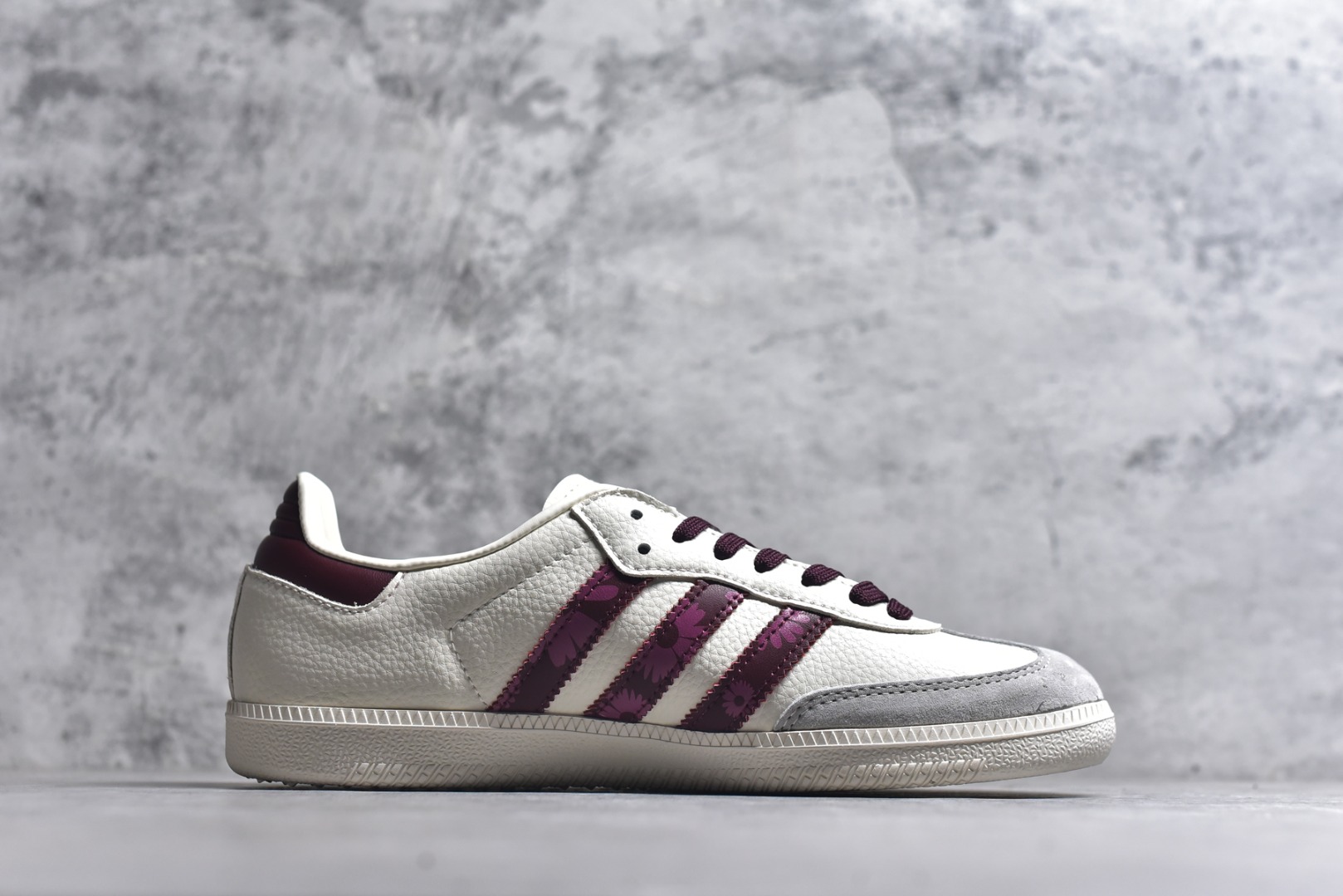 图片[3]-#独家实拍✨Adidas SAMBA 德训鞋 高端定制桑巴系列 大厂纯原品质出货 超高清洁度 细节完美 舒适百搭 低帮休闲板鞋 男女同款 货号：DX0009 尺码：36 36.5 37 38 38.5 39 40 40.5 41 42 42.5 43 44 44.5 45-选品中心