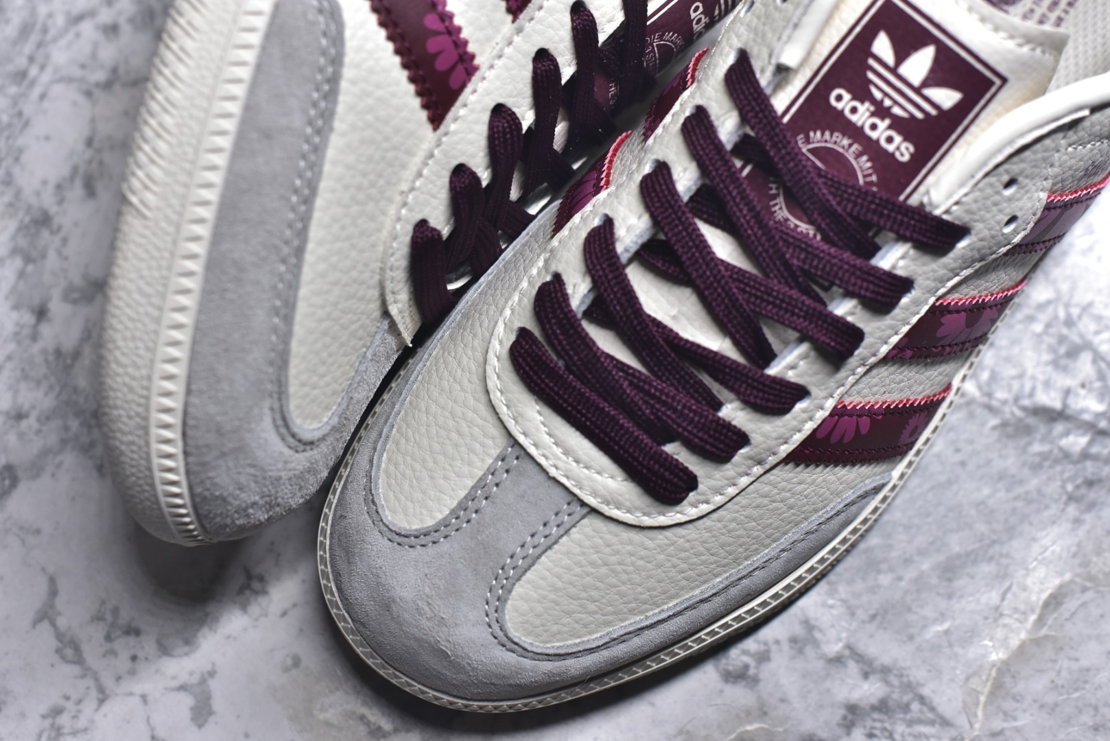 图片[8]-#独家实拍✨Adidas SAMBA 德训鞋 高端定制桑巴系列 大厂纯原品质出货 超高清洁度 细节完美 舒适百搭 低帮休闲板鞋 男女同款 货号：DX0009 尺码：36 36.5 37 38 38.5 39 40 40.5 41 42 42.5 43 44 44.5 45-选品中心