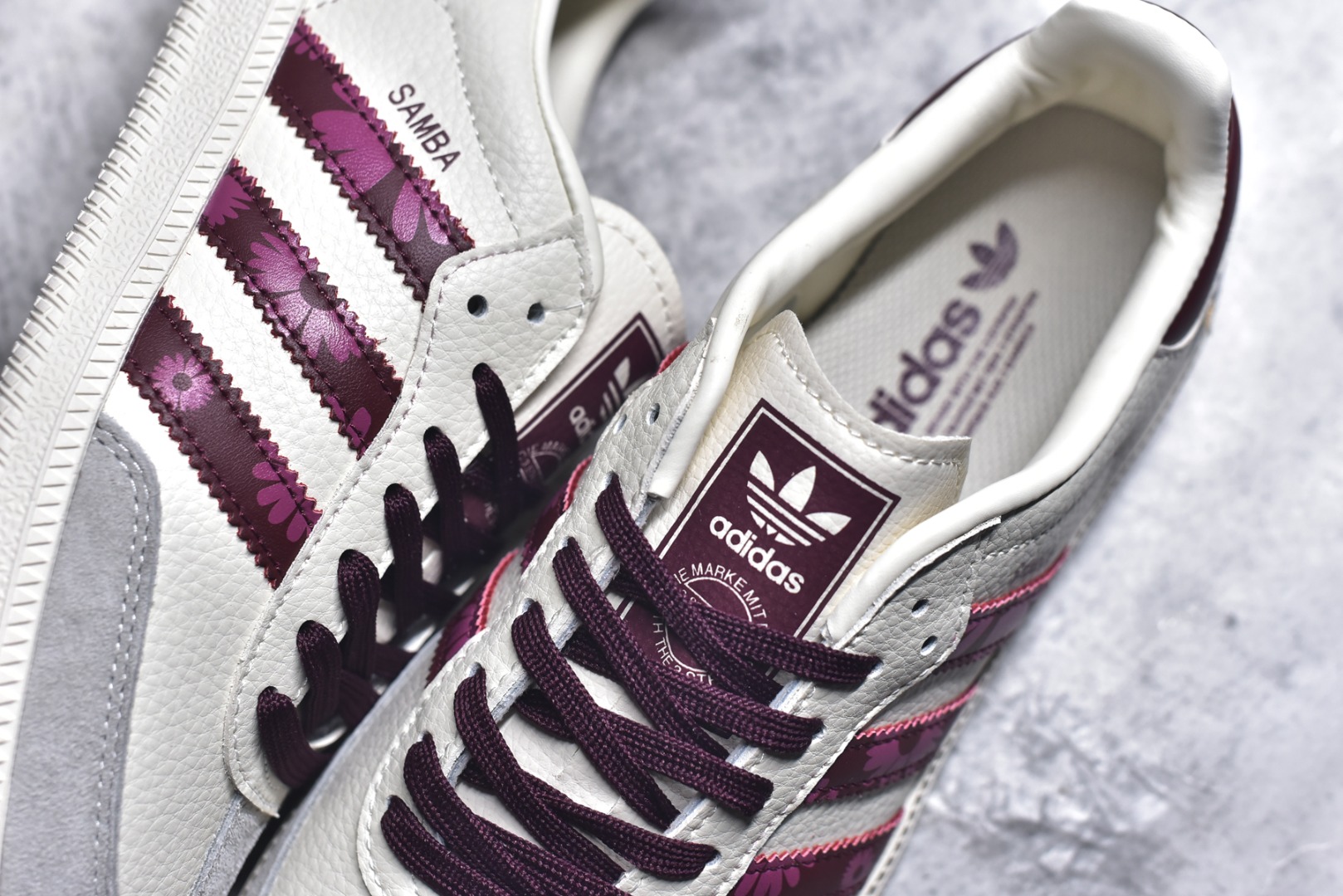 图片[9]-#独家实拍✨Adidas SAMBA 德训鞋 高端定制桑巴系列 大厂纯原品质出货 超高清洁度 细节完美 舒适百搭 低帮休闲板鞋 男女同款 货号：DX0009 尺码：36 36.5 37 38 38.5 39 40 40.5 41 42 42.5 43 44 44.5 45-选品中心