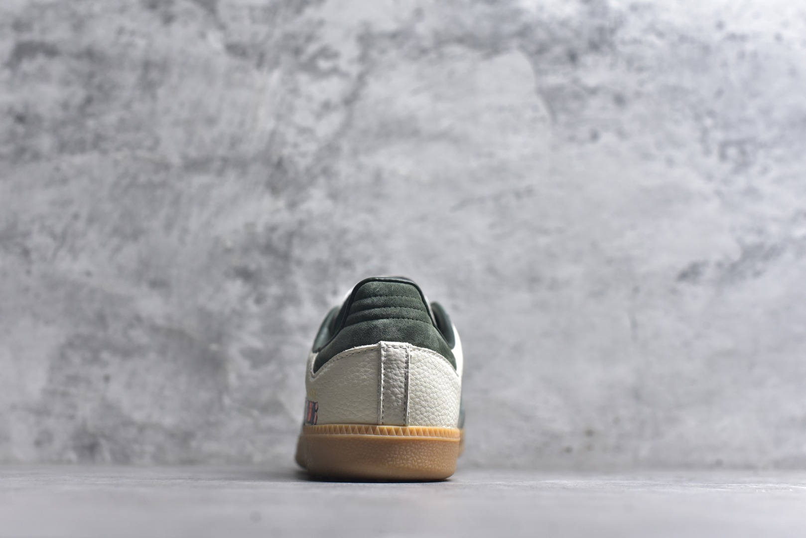 图片[5]-#Adidas Samba OG 桑巴舞街头系列德训运动板鞋 采用固色翻毛皮组合牛剖革鞋面材质 外置正确3层组合围条加厚烟胶橡胶大底 货号：DX0001 尺码：36 36.5 37.5 38 38.5 39 40 40.5 41 42 42.5 43 44 45-选品中心