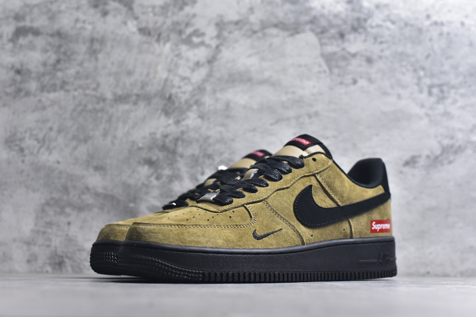 图片[2]-#海外限量发售！公司级NIke Air Force 1 \’07 Low “LV联名–卡其墨黑” 空军一号低帮 运动鞋 休闲鞋 顶级麂皮 折边针车 工艺难度大 原楦头原纸板 高端定制鞋盒 原厂鞋底 超高清洁度 细节完美 货号：DV5477-201 尺码：36 36.5 37.5 38 38.5 39 40 40.5 41 42 42.5 43 44 44.5 45-选品中心