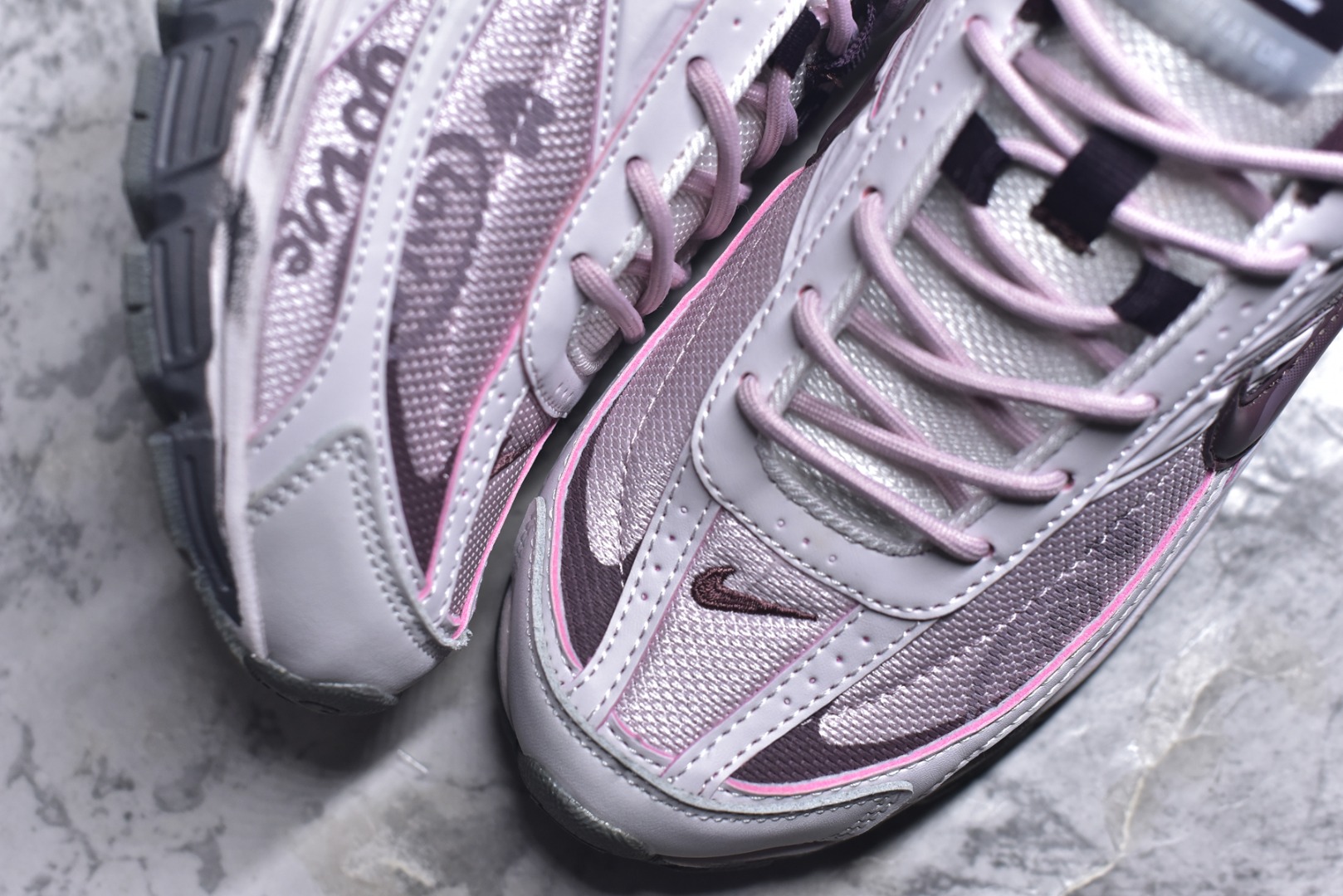 图片[8]-#Nk Initiator Running 创始者系列复古老爹鞋 休闲运动舒适跑步鞋 采用透气网眼鞋面和支撑覆盖层，自然运动设计的Phlyon中底用于缓冲，BRS 1,000碳橡胶外底具有轻质柔韧性，牵引力和耐用性。 货号：IB4339-030 尺码：36-45-选品中心