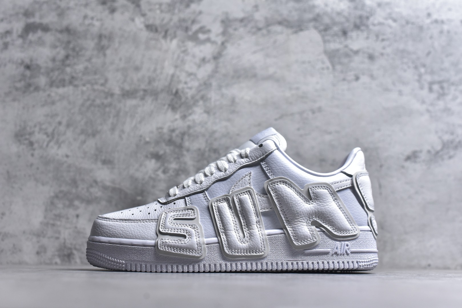 #CPFM x Nike Air Force 1\'07 Low 联名款 空军一号低帮休闲板鞋 FQ7069-100 #大厂出品 原楦原纸板 客供原厂材料开发 极致一眼正品既视感 细节如图所示 尺码：36 36.5 37.5 38 38.5 39 40 40.5 41 42 42.5 43 44 44.5 45 46 47.5-选品中心