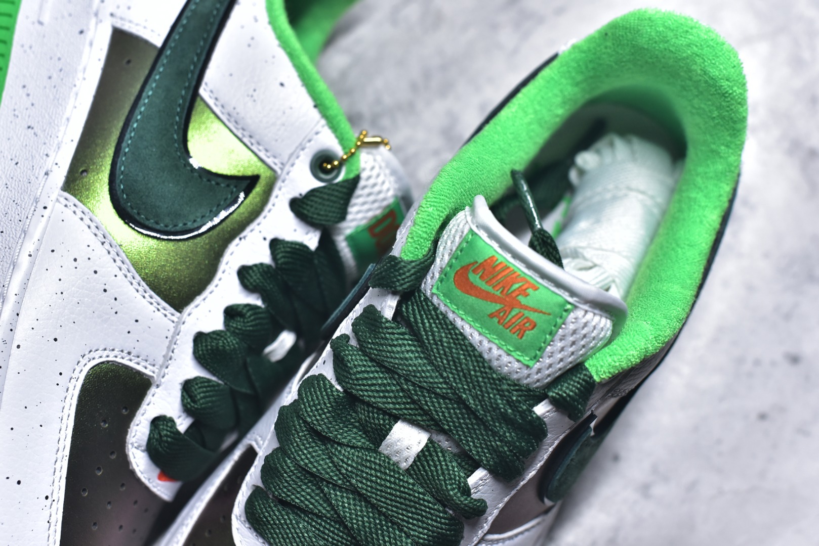 图片[9]-#Nike Air Force 1 Low 空军一号低帮百搭休闲运动板鞋 柔软、弹性十足的缓震性能和出色的中底设计，横跨复古与现代的外型结合，造就出风靡全球三十多年的Force 1，直到今天还深受青睐 尺码：36 36.5 37.5 38 38.5 39 40 40.5 41 42 42.5 43 44 45 货号：IU7613-100-选品中心