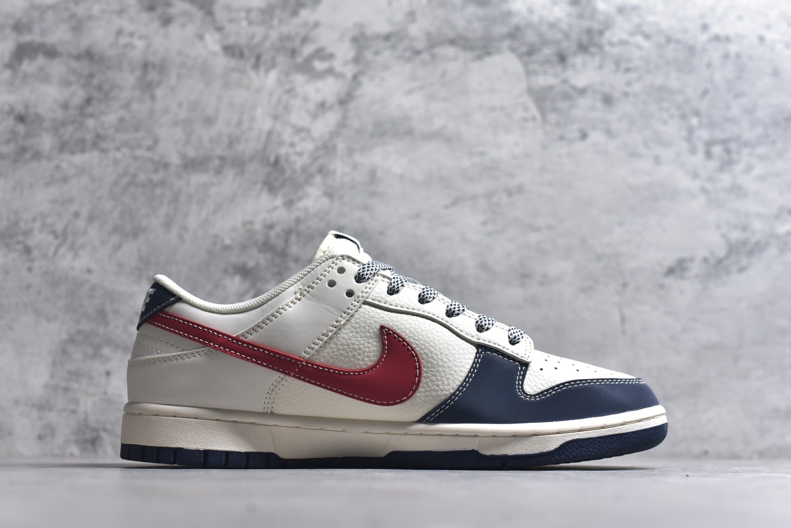 图片[3]-#Nike SB Dunk Low LV联名 马年限定 周年高端定制 低帮休闲板鞋 #定制鞋盒 大厂纯原品质出货 超高清洁度 皮料切割干净无任何毛边 细节完美 货号：JJ3508-563 尺码：36 36.5 37.5 38 38.5 39 40 40.5 41 42 42.5 43 44 44.5 45-选品中心