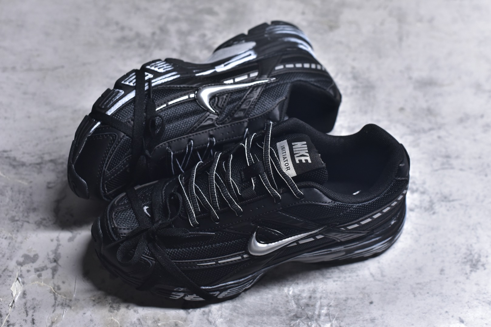 图片[7]-#Nike WMNS NIKE INITIAOR 复古单品 专为实现舒适畅跑而打造，Nike lnitiator跑步鞋采用透气鞋面，巧搭轻量中底，提供轻盈减震防护效果动态支撑减震防滑耐磨透气 低帮 休闲跑步鞋 货号：IB4339-032 尺码：36 36.5 37.5 38 38.5 39 40 40.5 41 42 42.5 43 44 45-选品中心