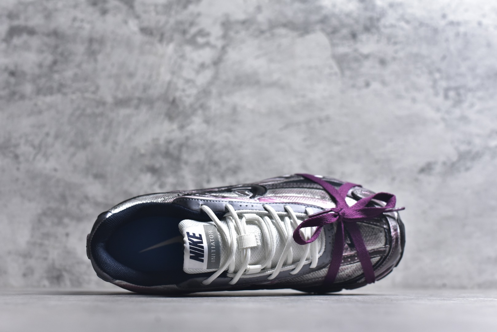 图片[4]-#Nike WMNS NIKE INITIAOR 复古单品 专为实现舒适畅跑而打造，Nike lnitiator跑步鞋采用透气鞋面，巧搭轻量中底，提供轻盈减震防护效果动态支撑减震防滑耐磨透气 低帮 休闲跑步鞋 货号：IB4339-035 尺码：36 36.5 37.5 38 38.5 39 40 40.5 41 42 42.5 43 44 45-选品中心