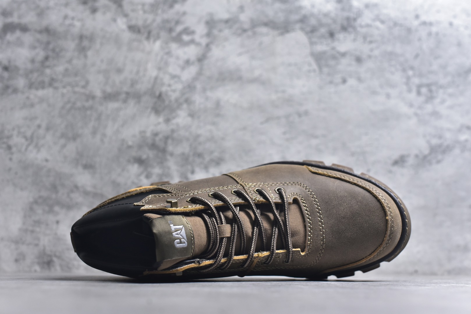 图片[4]-#美国原装FOOTWEAR/CAT卡特#724390高邦保暖休闲复古潮鞋天猫同款军靴卡特工装鞋复古高帮马丁靴雪地靴工装靴 原装渠道秒杀市面所有版本秋冬季 进口头层油蜡牛皮 橡胶大底 出口外贸订单 鞋子细节跟正品一摸一样无差别 固特异工艺 牢固百搭好看 尺码：39 40 41 42 43 44 (皮鞋码)-选品中心