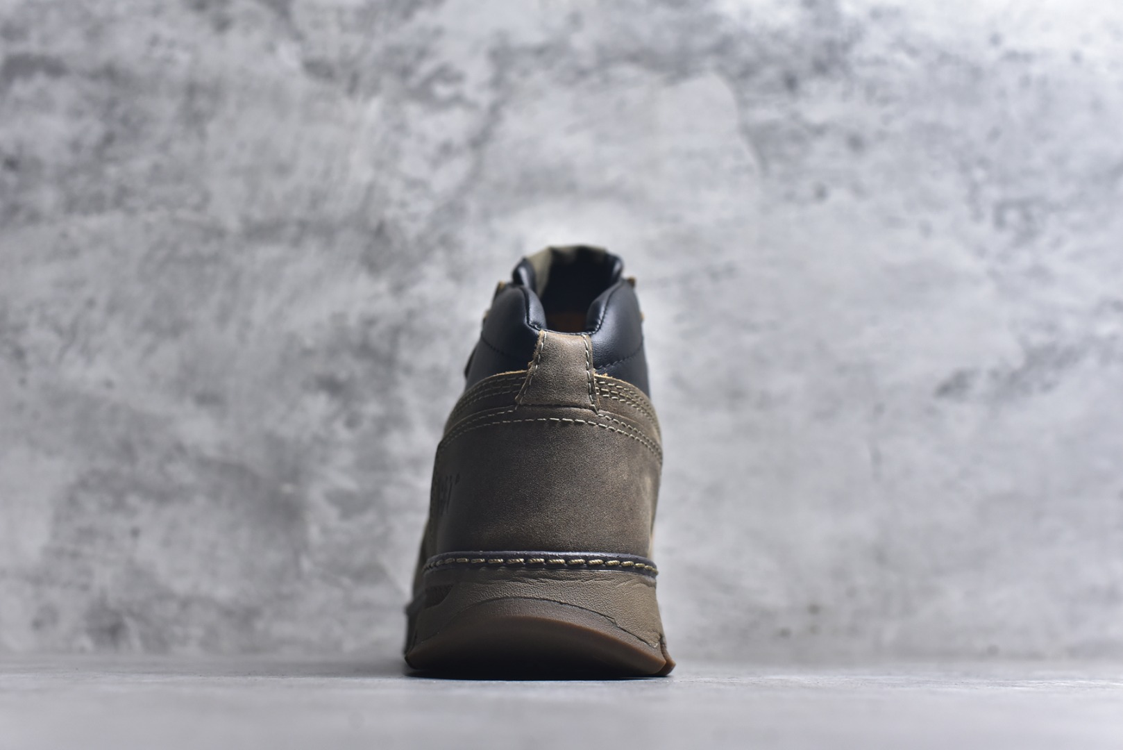 图片[5]-#美国原装FOOTWEAR/CAT卡特#724390高邦保暖休闲复古潮鞋天猫同款军靴卡特工装鞋复古高帮马丁靴雪地靴工装靴 原装渠道秒杀市面所有版本秋冬季 进口头层油蜡牛皮 橡胶大底 出口外贸订单 鞋子细节跟正品一摸一样无差别 固特异工艺 牢固百搭好看 尺码：39 40 41 42 43 44 (皮鞋码)-选品中心