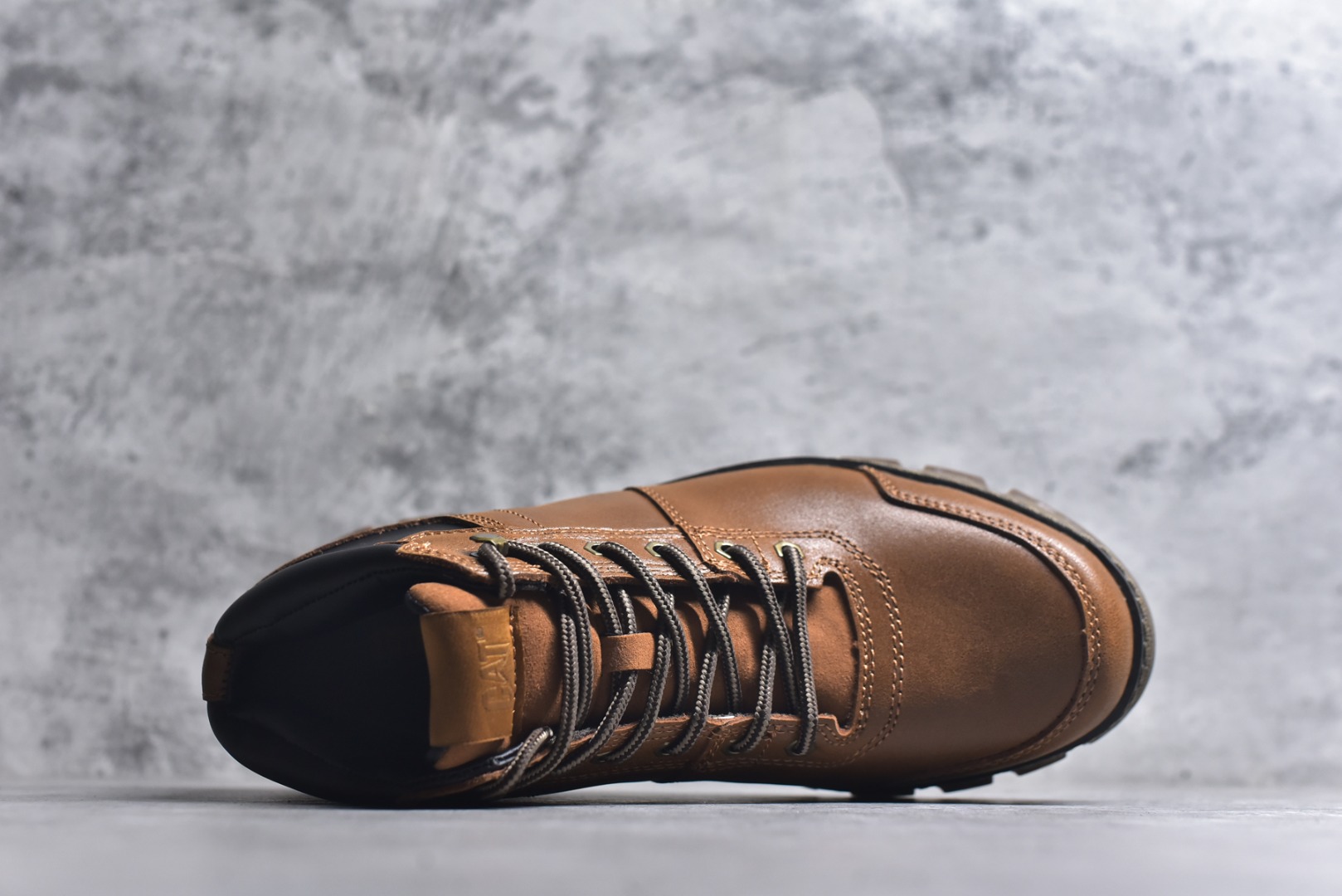 图片[4]-#美国原装FOOTWEAR/CAT卡特#724390高邦保暖休闲复古潮鞋天猫同款军靴卡特工装鞋复古高帮马丁靴雪地靴工装靴 原装渠道秒杀市面所有版本秋冬季 进口头层油蜡牛皮 橡胶大底 出口外贸订单 鞋子细节跟正品一摸一样无差别 固特异工艺 牢固百搭好看 尺码：39 40 41 42 43 44 (皮鞋码)-选品中心