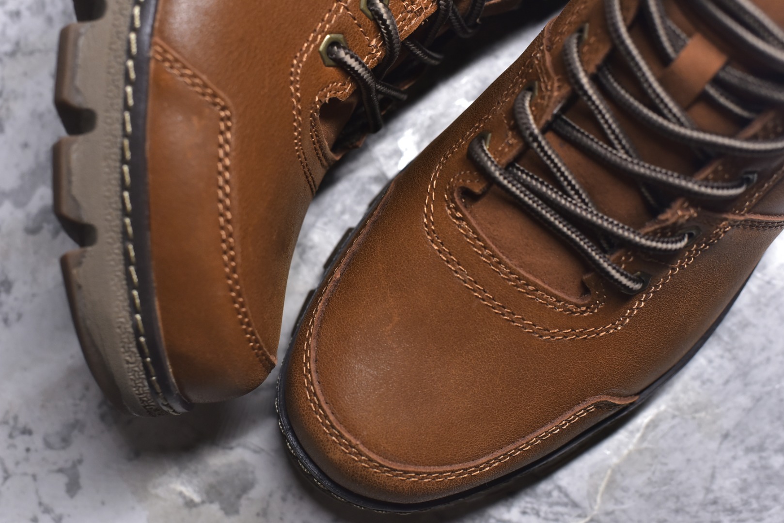 图片[8]-#美国原装FOOTWEAR/CAT卡特#724390高邦保暖休闲复古潮鞋天猫同款军靴卡特工装鞋复古高帮马丁靴雪地靴工装靴 原装渠道秒杀市面所有版本秋冬季 进口头层油蜡牛皮 橡胶大底 出口外贸订单 鞋子细节跟正品一摸一样无差别 固特异工艺 牢固百搭好看 尺码：39 40 41 42 43 44 (皮鞋码)-选品中心