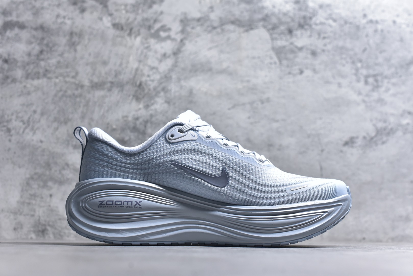 图片[3]-#NIKE VOMERO PLUS V18PLUS 登月 蓝色 HV8150-004 男鞋 39 40 40.5 41 42 42.5 43 44 44.5 45-选品中心