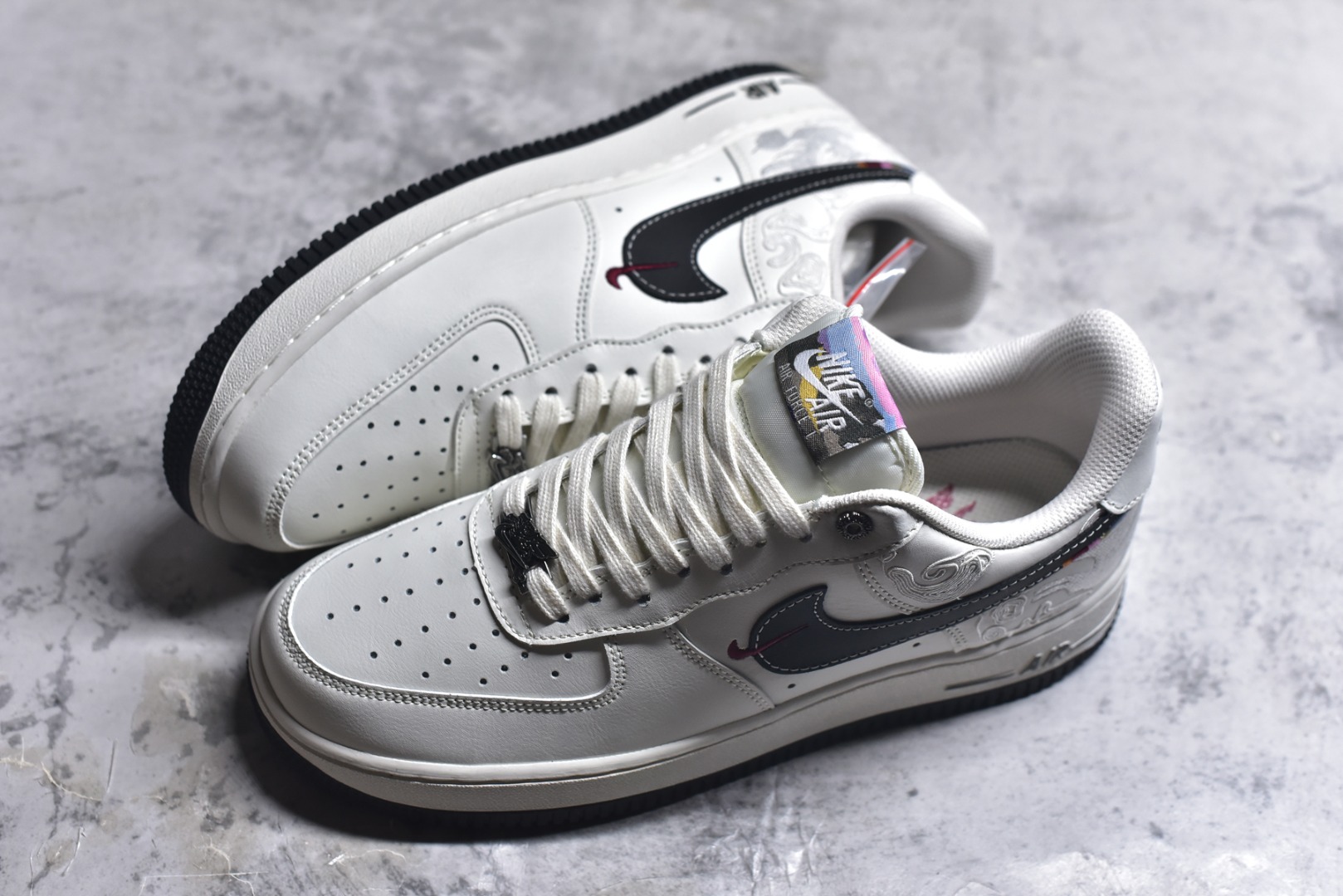 图片[7]-#2026年爆款限量发售！公司级NIke Air Force 1 \’07 Low “马年限定——经典黑飞马”空军一号 低帮 运动鞋 休闲鞋 折边针车 工艺难度大 原楦头原纸板 原装鞋盒 定制五金配件 内置全掌气垫 原厂鞋底 货号：DD1982-347 尺码：36 36.5 37.5 38 38.5 39 40 40.5 41 42 42.5 43 44 44.5 45-选品中心