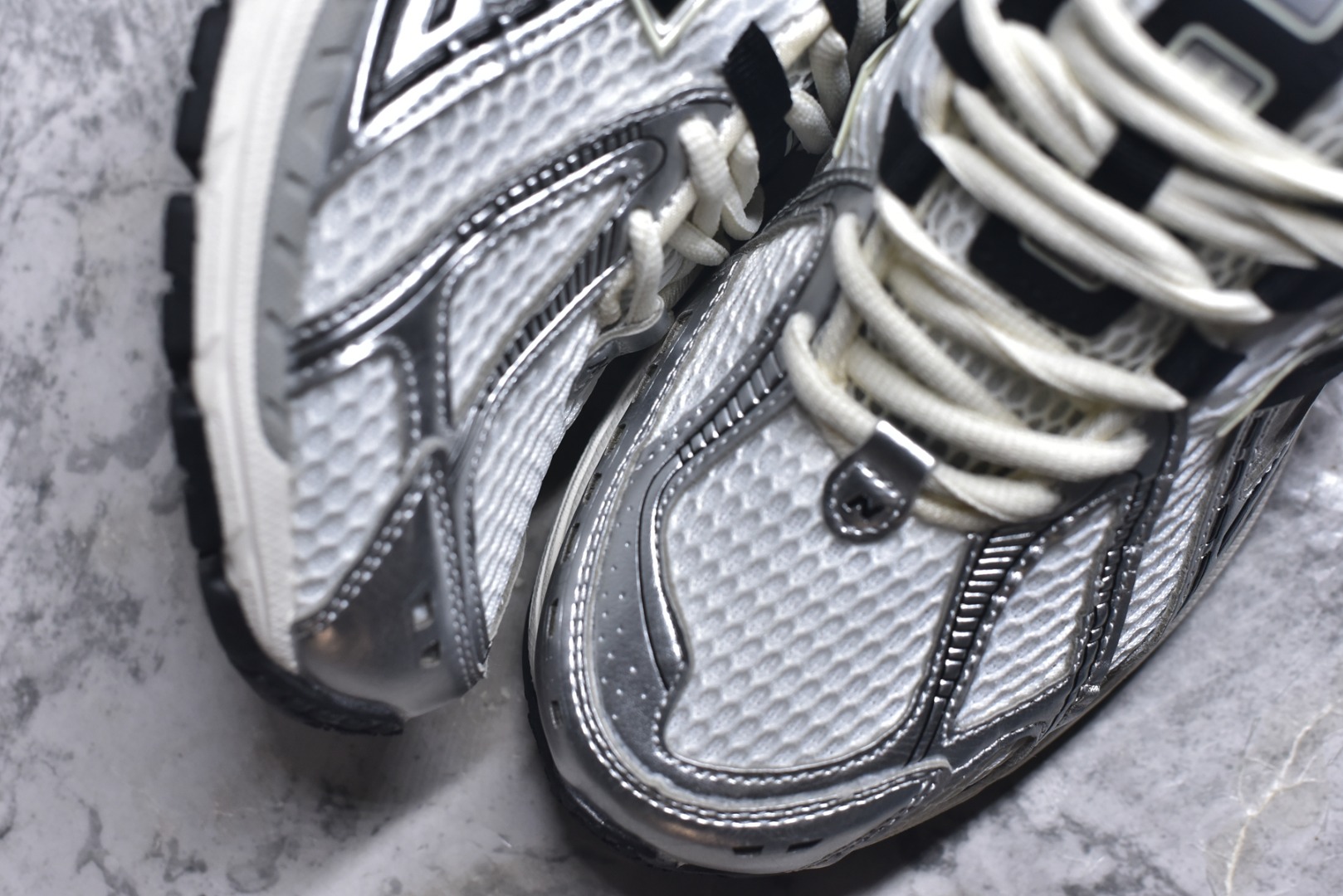 图片[8]-#New Balance M1906系列复古单品宝藏老爹鞋 复古元素叠加 质感超级棒 楦版型材料细节做工精细 作为NB最经典的档案鞋型之一 与2002一样，1906有着NB最成熟的技术加持和复古款式，而本次推出的版本参照2002r的定位，相信会在性价两端做出权衡。单从造型上来看，依旧是vibe风格，味道很正，细节也很酷，这双1906r无疑必能打入复古跑鞋爱好者的年度鞋款名录 货号：M1906RER 尺码： 36 37 37.5 38 38.5 39.5 40 40.5 41.5 42 42.5 43 44 45-选品中心