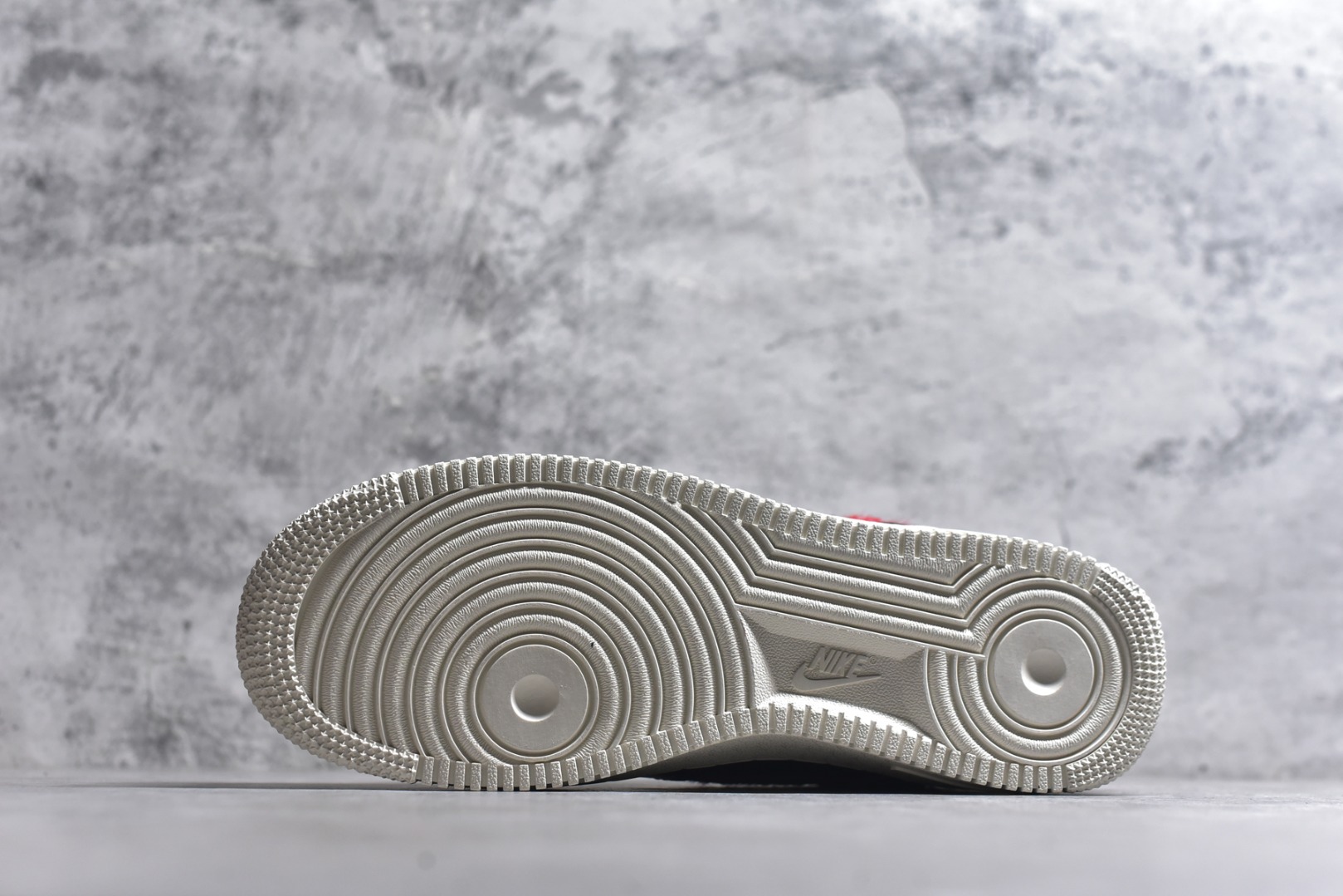 图片[6]-#Nike Air Force 1\’07 Low 马年限定 复古棕咖赤红 空军一号低帮休闲板鞋 #原楦头原纸板 高端定制鞋盒 原厂鞋底 超高清洁度 细节完美 货号：FV3694-103 尺码：36 36.5 37.5 38 38.5 39 40 40.5 41 42 42.5 43 44 44.5 45-选品中心