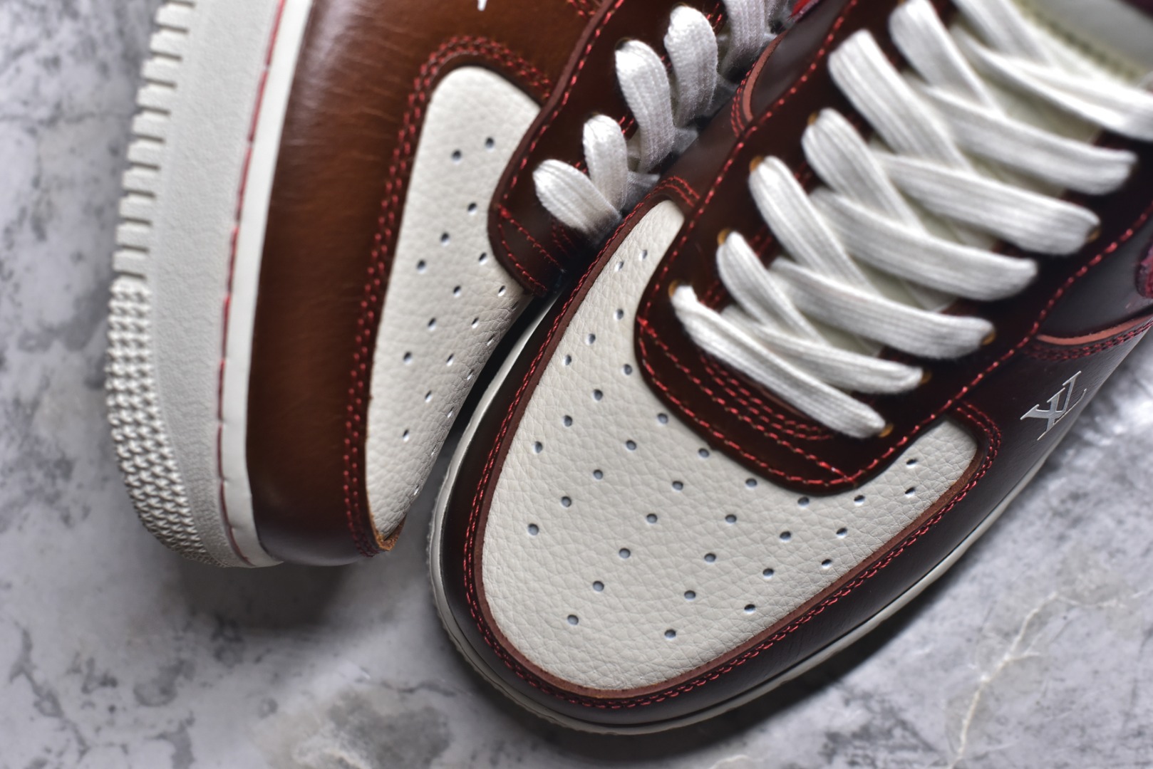 图片[8]-#Nike Air Force 1\’07 Low 马年限定 复古棕咖赤红 空军一号低帮休闲板鞋 #原楦头原纸板 高端定制鞋盒 原厂鞋底 超高清洁度 细节完美 货号：FV3694-103 尺码：36 36.5 37.5 38 38.5 39 40 40.5 41 42 42.5 43 44 44.5 45-选品中心