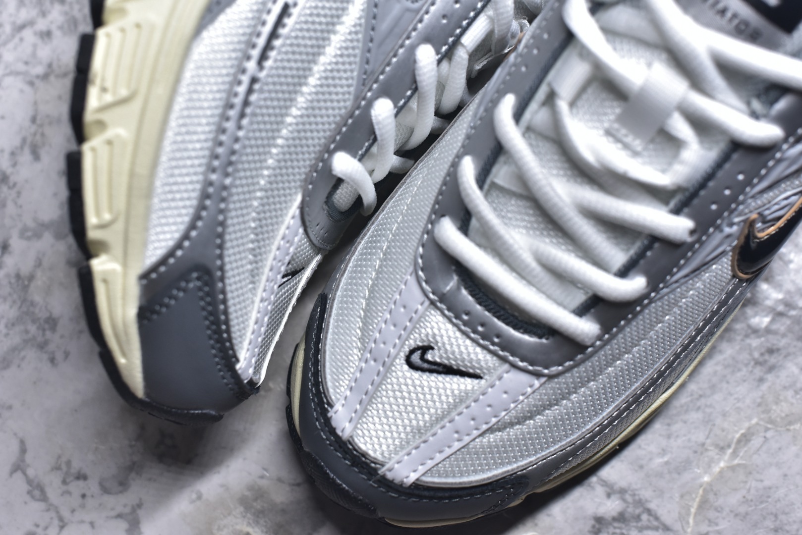 图片[8]-#NK Initiator 创始者系列 运动舒适复古网布合成革减震防滑耐磨低帮休闲跑步鞋 Ins爆火全新韩系古着风 回味经典 采用透气网眼鞋面和支撑覆盖层 自然运动设计的Phlyon中底用于缓冲 BRS 1000碳橡胶外底具有轻质柔韧性 牵引力和耐用性 货号：IO7609-101 尺码：36-45-选品中心