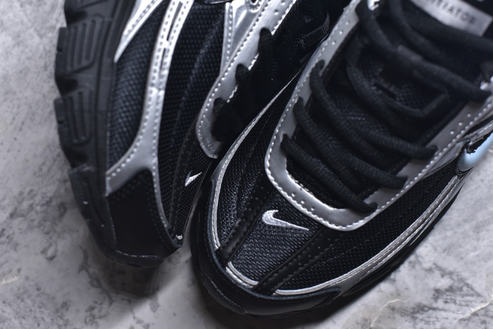 图片[8]-#NK Initiator 创始者系列 运动舒适复古网布合成革减震防滑耐磨低帮休闲跑步鞋 Ins爆火全新韩系古着风 回味经典 采用透气网眼鞋面和支撑覆盖层 自然运动设计的Phlyon中底用于缓冲 BRS 1000碳橡胶外底具有轻质柔韧性 牵引力和耐用性 货号：IO7597-001 尺码：36-45-选品中心