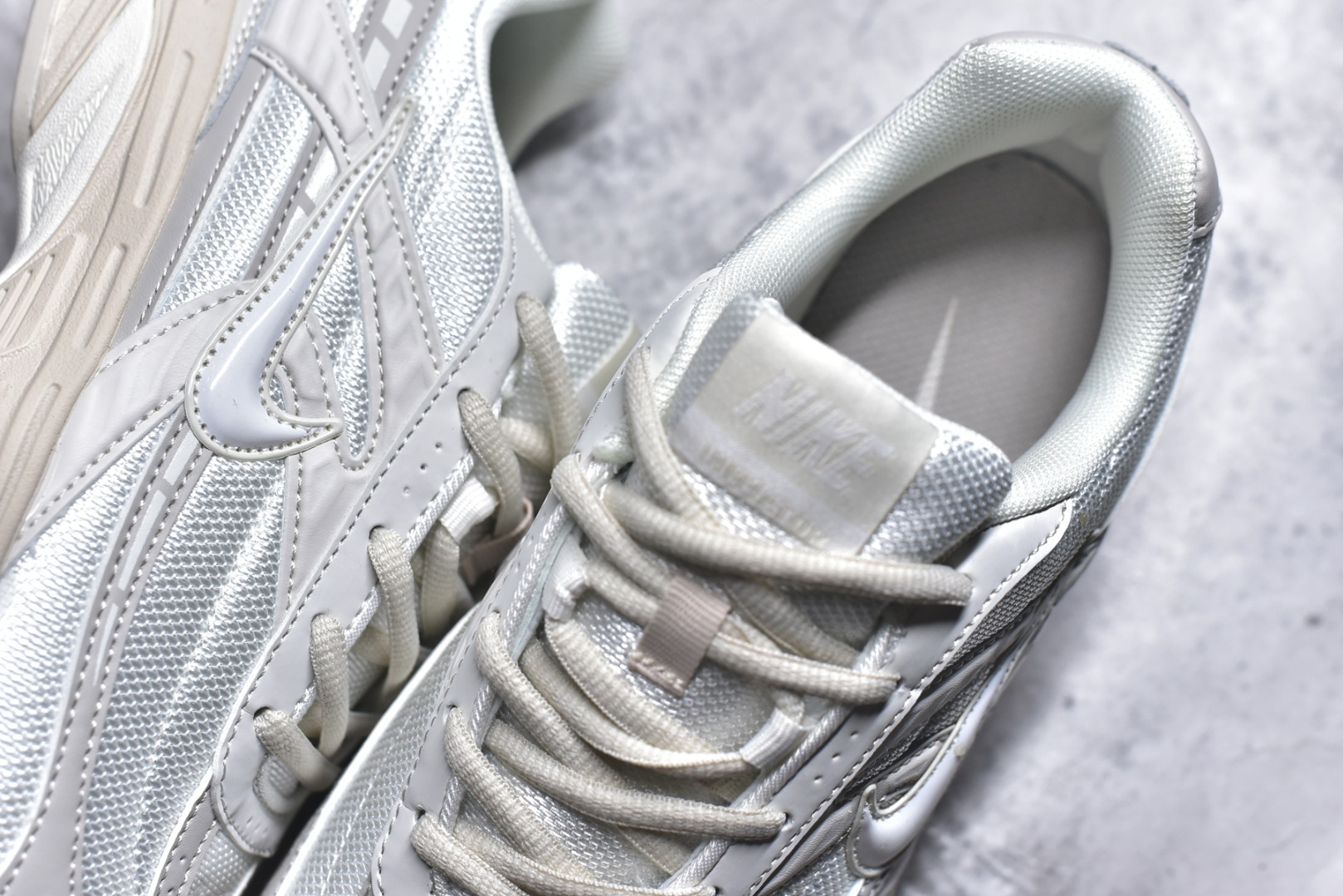 图片[9]-#NK Initiator 创始者系列 运动舒适复古网布合成革减震防滑耐磨低帮休闲跑步鞋 Ins爆火全新韩系古着风 回味经典 采用透气网眼鞋面和支撑覆盖层 自然运动设计的Phlyon中底用于缓冲 BRS 1000碳橡胶外底具有轻质柔韧性 牵引力和耐用性 货号：394053-103 尺码：36-45-选品中心