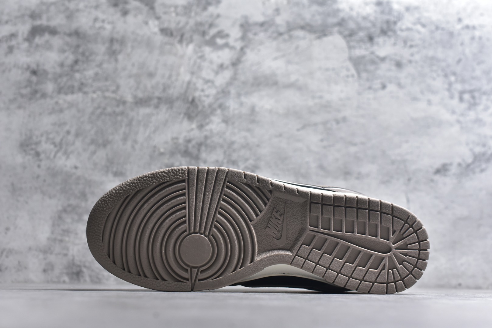 图片[6]-#Nike Dunk Low 大友克洋 黑摩卡 货号：FF0918 013 尺码：36 36.5 37 38 38.5 39 40 40.5 41 42 42.5 43 44 44.5 45 46-选品中心