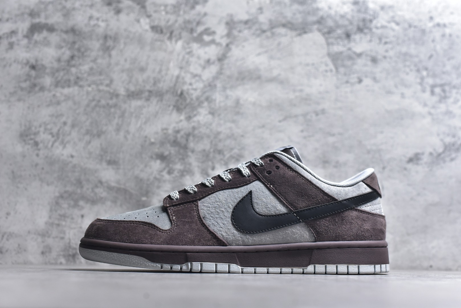 #Otomo Katsuhiro x Dunk Low 货号：DD9606 123 尺码：36 36.5 37.5 38 38.5 39 40 40.5 41 42 42.5 43 44 44.5 45 46-选品中心