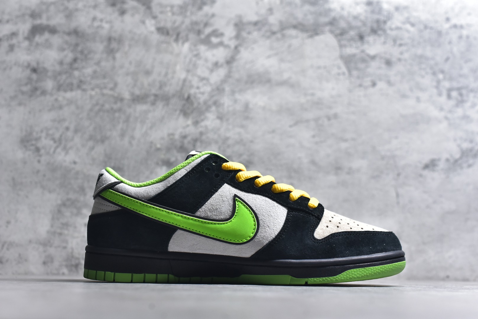 图片[3]-#飞天小女警 Nike Dunk Low 黑绿 货号：GP5532-063 尺码：36 36.5 37.5 38 38.5 39 40 40.5 41 42 42.5 43 44 45-选品中心