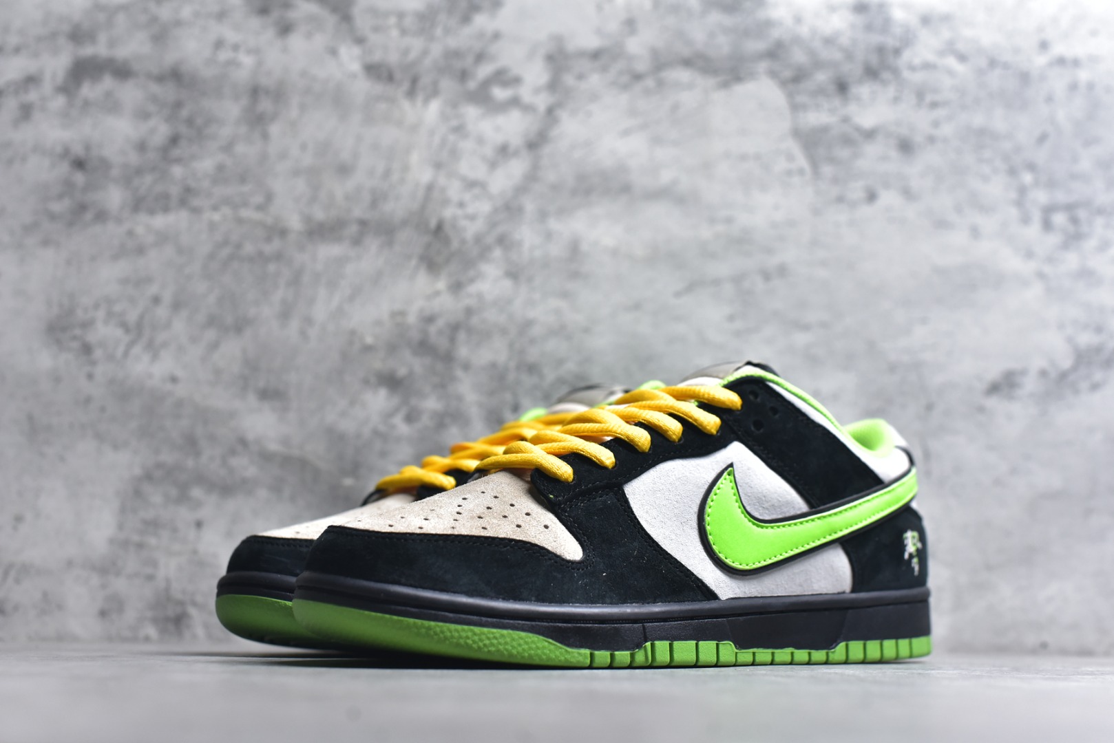 图片[2]-#飞天小女警 Nike Dunk Low 黑绿 货号：GP5532-063 尺码：36 36.5 37.5 38 38.5 39 40 40.5 41 42 42.5 43 44 45-选品中心