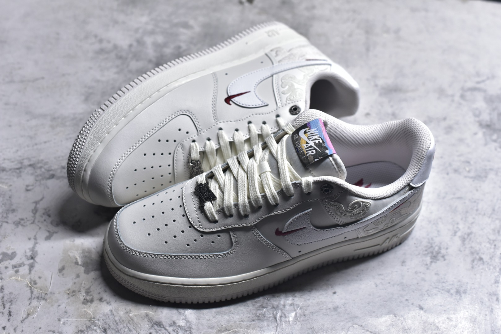 图片[7]-#Nike Air Force 1\’07 Low 马年限定 空军一号低帮休闲板鞋 IQ1119-011 纯原原厂皮料 原版品质 专柜特供 原楦头原纸板 定制五金配件 内置全掌气垫 原厂鞋底 尺码：36 36.5 37.5 38 38.5 39 40 40.5 41 42 42.5 43 44 44.5 45 46 47.5-选品中心