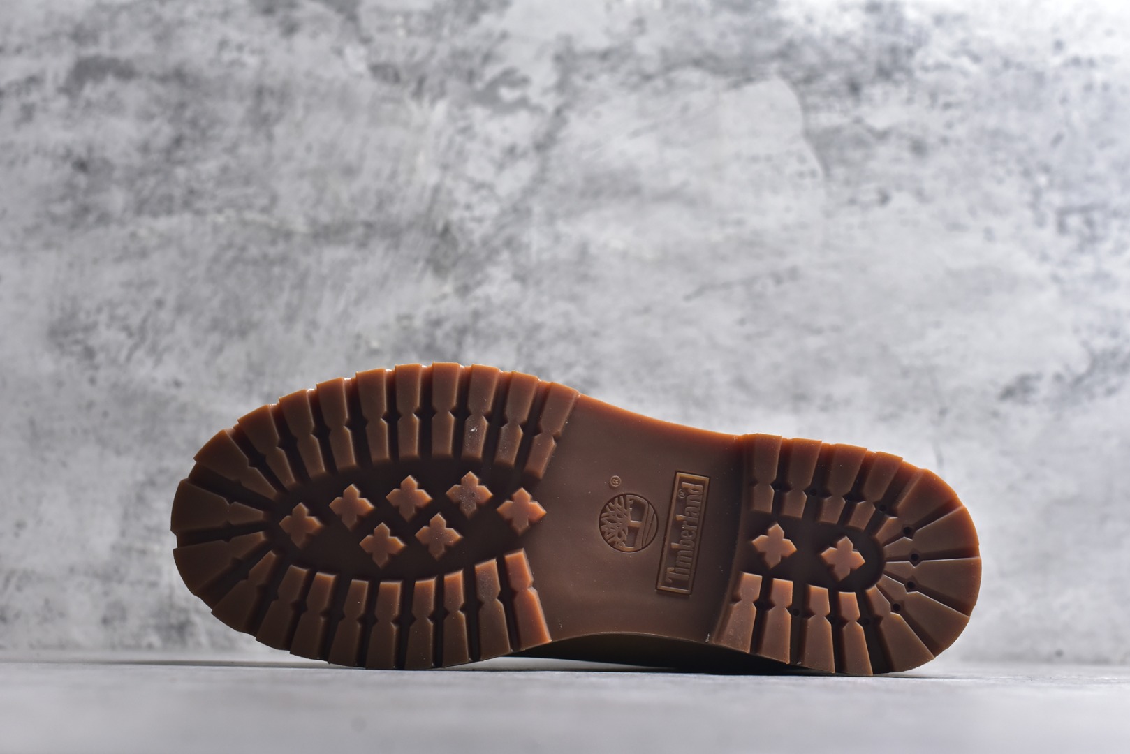 图片[6]-#添柏岚／天伯伦Timberland Fatigue Chukka Nubuck Boots经典户外百搭工装马丁靴 莞厂纯原生产线出品 面料采用意大利🇮🇹顶级磨砂细纹牛皮 搭配防臭防腐真皮乳胶鞋垫 给您完美的穿着体验 质量考究耐穿 型男必备 专治不帅 高品质脚感一流 尺码：35 36 37 37.5 38 38.5 39 39.5 40 41 41.5 42 43 43.5 44 45-选品中心