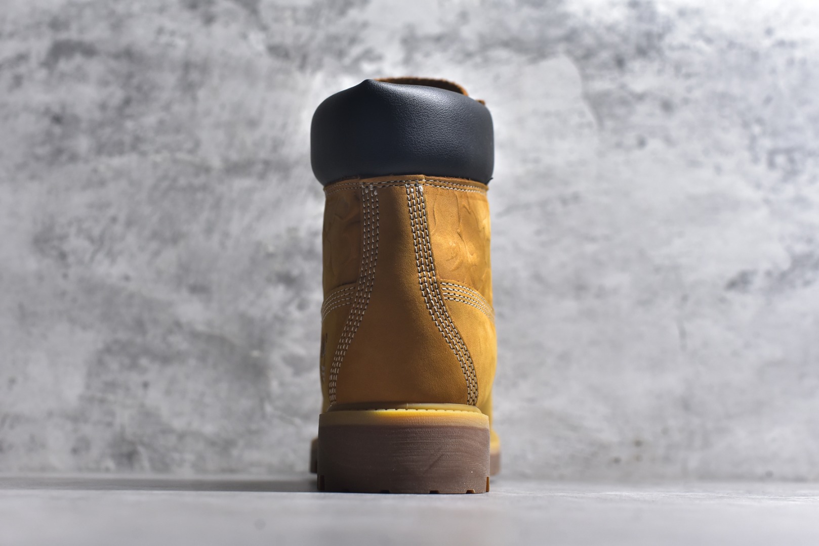 图片[5]-#添柏岚／天伯伦Timberland Fatigue Chukka Nubuck Boots经典户外百搭工装马丁靴 莞厂纯原生产线出品 面料采用意大利🇮🇹顶级磨砂细纹牛皮 搭配防臭防腐真皮乳胶鞋垫 给您完美的穿着体验 质量考究耐穿 型男必备 专治不帅 高品质脚感一流 尺码：35 36 37 37.5 38 38.5 39 39.5 40 41 41.5 42 43 43.5 44 45-选品中心