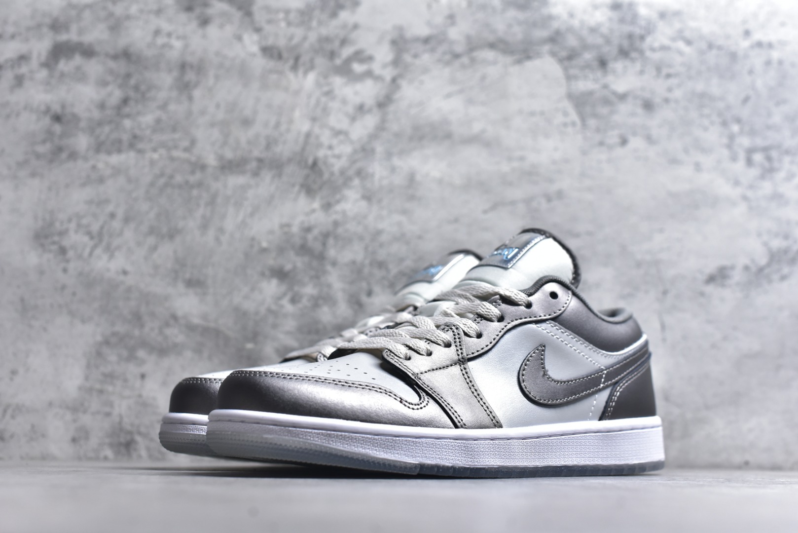 图片[2]-#Air Jordan AJ1 Low 低帮 HV4398-014 全新流水线出品 市场第二梯队最强版 全部原鞋开发 原楦原纸板开发 全鞋电脑针车 原厂内置全掌气垫 原盒内在原标 唯一Zp原版鞋带绑法 免检产品 全新2022版型 全头层皮料 完美零毛边处理 原厂配置全掌气垫 价格定位良心 新配色陆续出货 尺码：36-46-选品中心