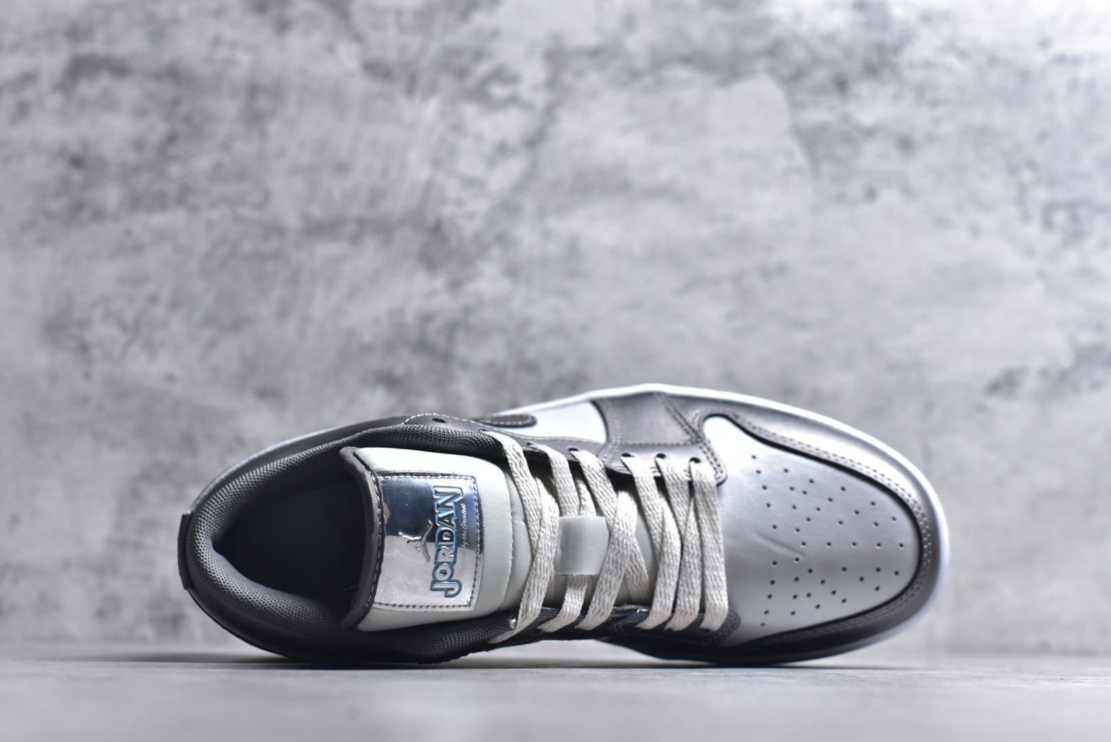 图片[4]-#Air Jordan AJ1 Low 低帮 HV4398-014 全新流水线出品 市场第二梯队最强版 全部原鞋开发 原楦原纸板开发 全鞋电脑针车 原厂内置全掌气垫 原盒内在原标 唯一Zp原版鞋带绑法 免检产品 全新2022版型 全头层皮料 完美零毛边处理 原厂配置全掌气垫 价格定位良心 新配色陆续出货 尺码：36-46-选品中心