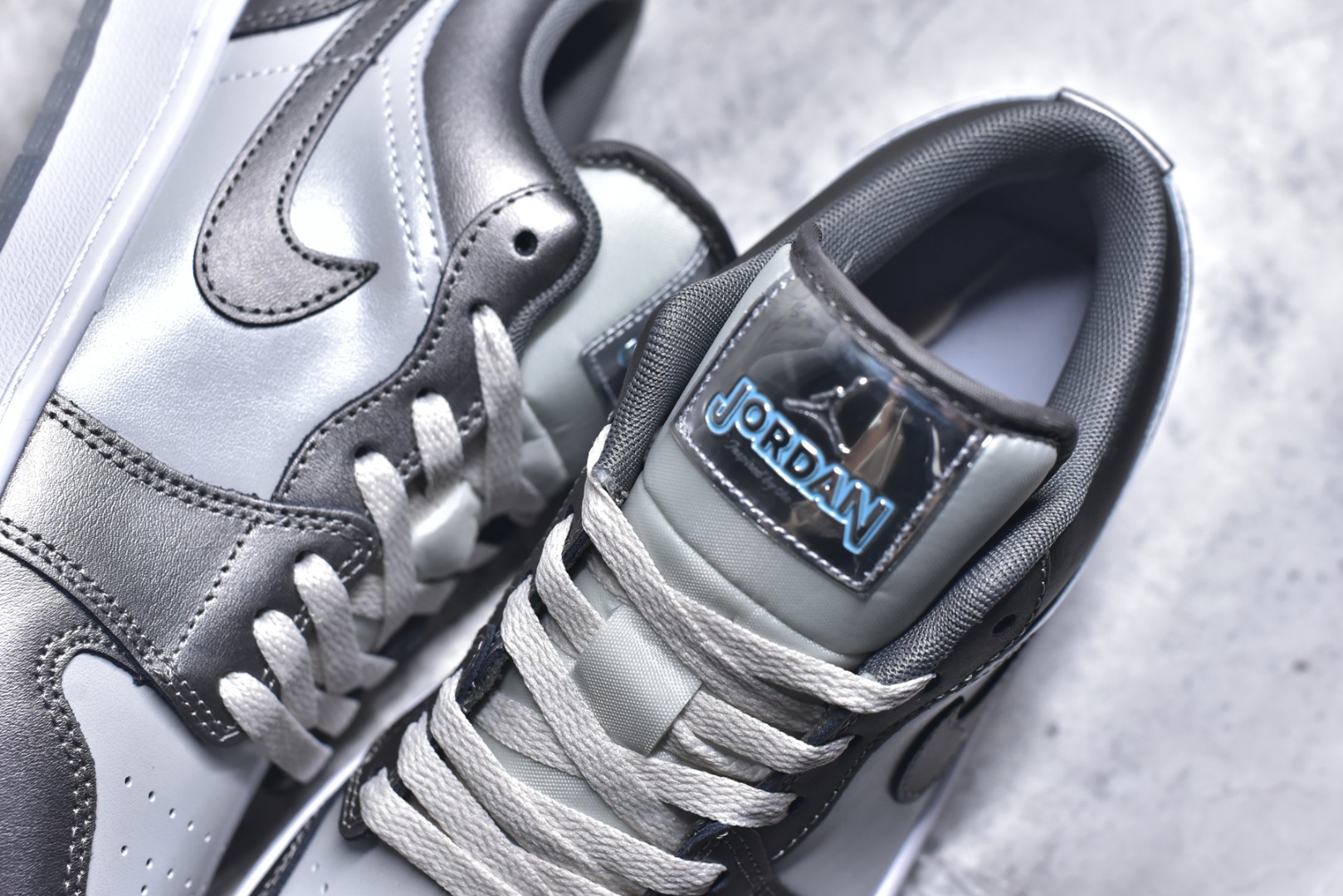 图片[9]-#Air Jordan AJ1 Low 低帮 HV4398-014 全新流水线出品 市场第二梯队最强版 全部原鞋开发 原楦原纸板开发 全鞋电脑针车 原厂内置全掌气垫 原盒内在原标 唯一Zp原版鞋带绑法 免检产品 全新2022版型 全头层皮料 完美零毛边处理 原厂配置全掌气垫 价格定位良心 新配色陆续出货 尺码：36-46-选品中心