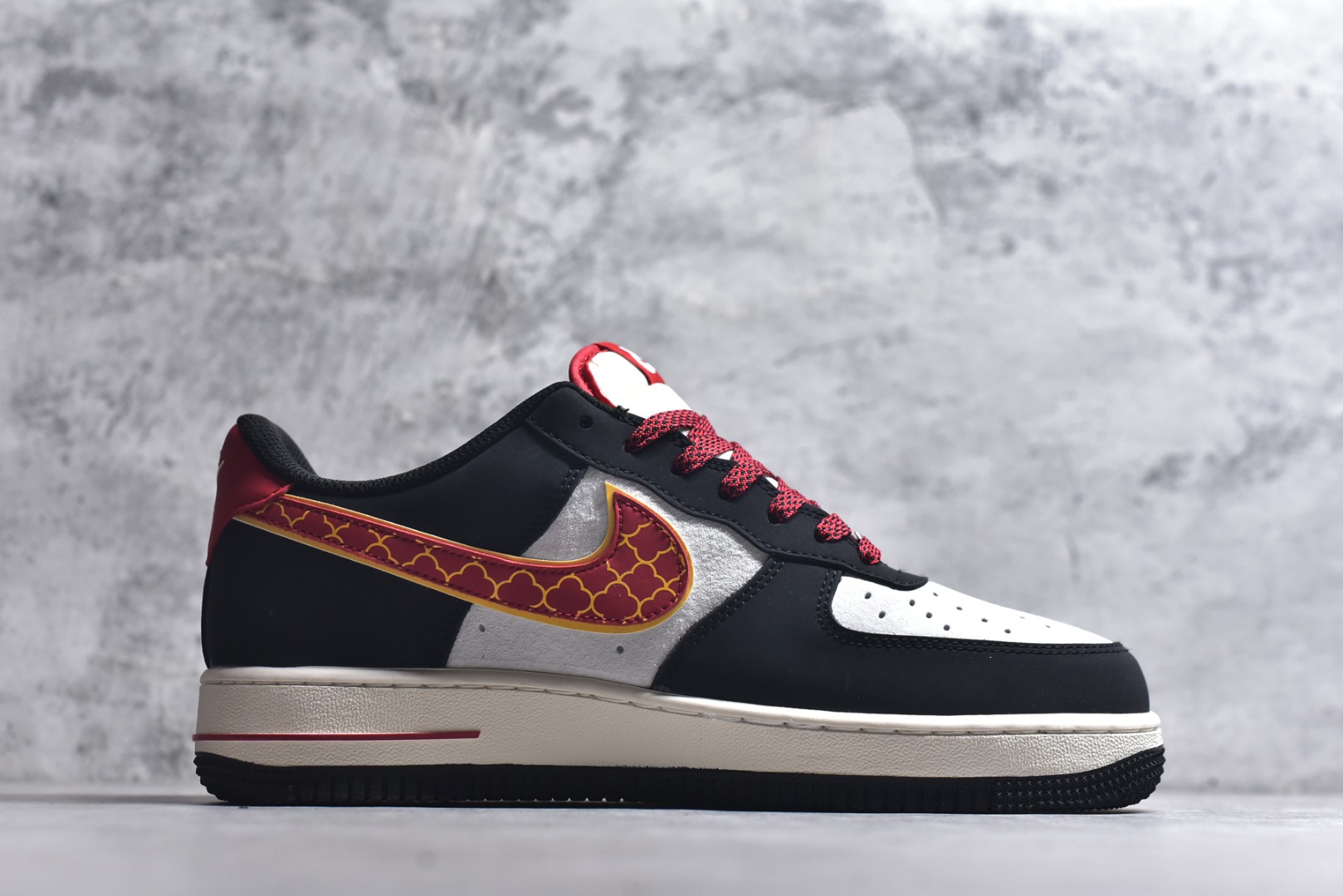 图片[3]-#2026年爆款限量发售！公司级NIke Air Force 1 \’07 Low “马年限定-汗血宝马”空军一号 低帮 运动鞋 休闲鞋 折边针车 工艺难度大 原楦头原纸板 原装鞋盒 定制五金配件 内置全掌气垫 原厂鞋底 货号：HT5088-612 尺码：36 36.5 37.5 38 38.5 39 40 40.5 41 42 42.5 43 44 44.5 45-选品中心