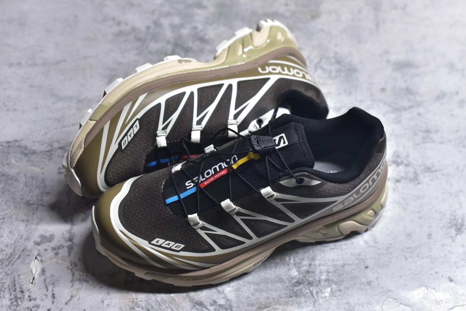 图片[7]-#Salomon XT-6 Expanse 一代 萨洛蒙复古潮流户外机能登山跑鞋 火星棕473058 纯原外贸平台特供订单 耗时半年巨作 全套原纸板楦头开发 原厂特供网布配套加持 确保原汁原味 完美呈现版型 原档数据独家私模五层组合大底 原装Ortholite轻量化鞋垫 中底布带钢印编号 原厂TPU锁扣 进口港宝加持 后跟自然饱满 还原公司包裹性 鞋面以“锯齿”状的包裹系统呈现 在基色底之下加入了各种色点缀 将公司的最新技术和时尚前卫的造型融入耐用的长跑款式中 鞋面由 TPU 薄膜制成 并焊接在高耐磨网眼上 使其既时尚又坚固 由 ACS底盘支撑 可增强稳定性和支撑力 以及由橡胶凸耳 Contragrip外底覆盖的 EVA 缓冲中底 旨在应对崎岖的地形 鞋舌上的彩色Salomon 标签、Quicklace 系统以及鞋头、鞋舌和鞋跟上的附加品牌使细节更加完美 让穿着者可以轻松驾驭户外与通勤下的任何运动生活场景 无缝鞋身户外随意纵横 颜值与脚感兼备 出街通勤 绝对非常吸睛 你值得拥有 尺码：36 36.5 37.5 38 38.5 39 40 40.5 41 42 42.5 43 44 44.5 45-选品中心