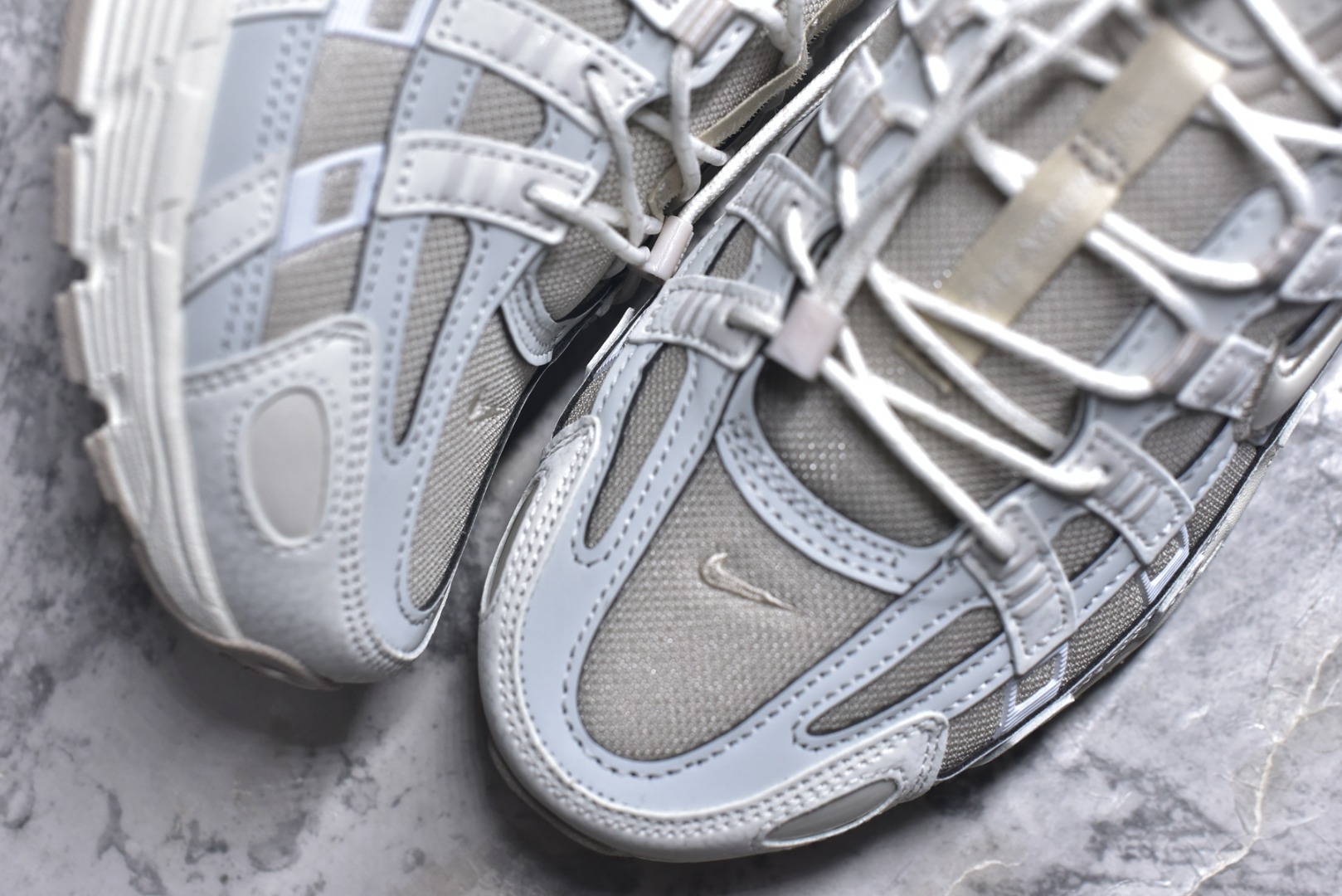 图片[8]-#NK P-6000 系列低帮复古老爹风休闲运动舒适慢跑鞋 IM5237-100 融合 Pegasus 过往运动鞋设计 助力 21 世纪早期跑步运动跃升时尚新高度 采用透气网眼布、运动风格线条和耐穿覆面 兼具吸睛外观和舒适感受 中底泡绵以田径赛道为灵感 打造厚实设计 缔造出众缓震性能 尺码：36 36.5 37.5 38 38.5 39 40 40.5 41 42 42.5 43 44 44.5 45-选品中心