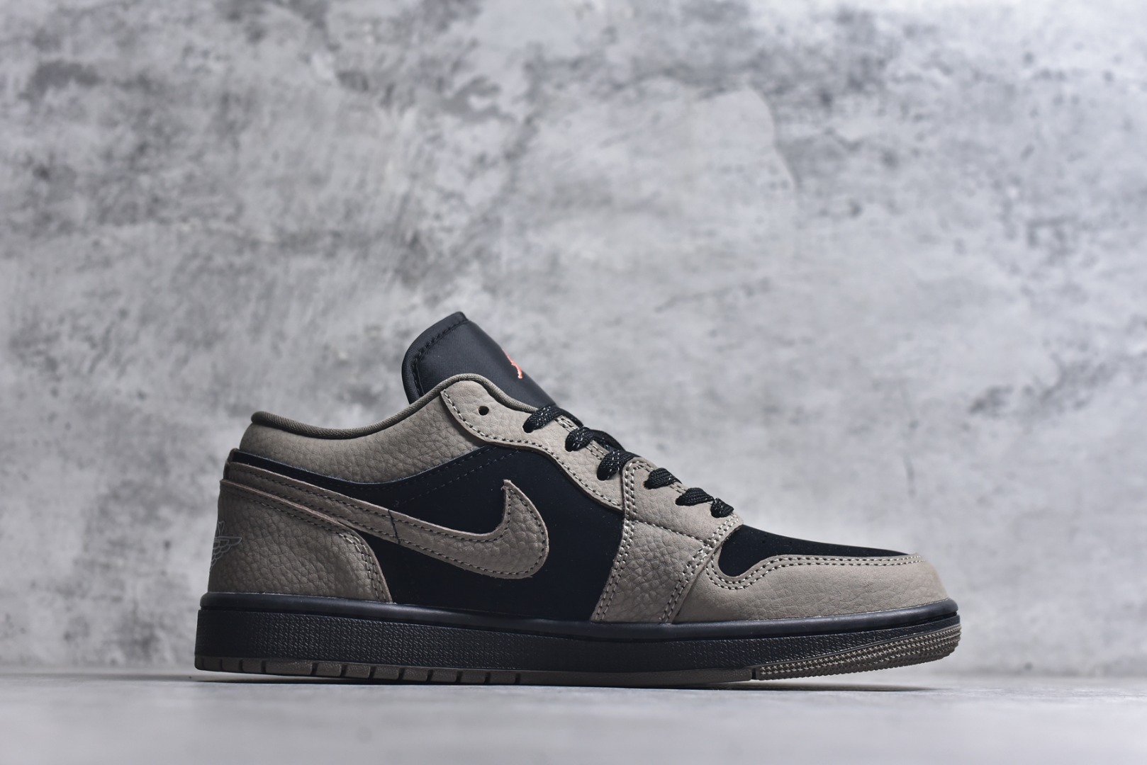 图片[3]-#AIR JORDAN 1 LOW 低帮 魔卡棕黑色 IB7109-005 男女鞋 35.5 36 36.5 37.5 38 38.5 39 40 40.5 41 42 42.5 43 44 44.5 45 46-选品中心