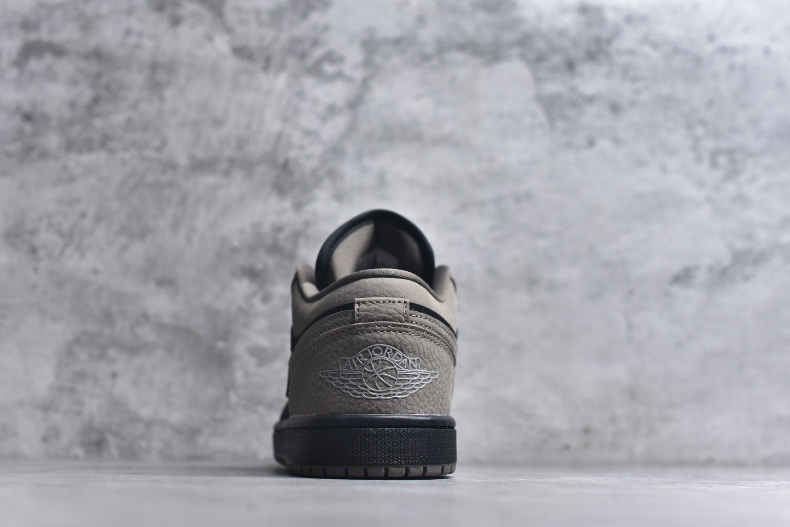 图片[5]-#AIR JORDAN 1 LOW 低帮 魔卡棕黑色 IB7109-005 男女鞋 35.5 36 36.5 37.5 38 38.5 39 40 40.5 41 42 42.5 43 44 44.5 45 46-选品中心