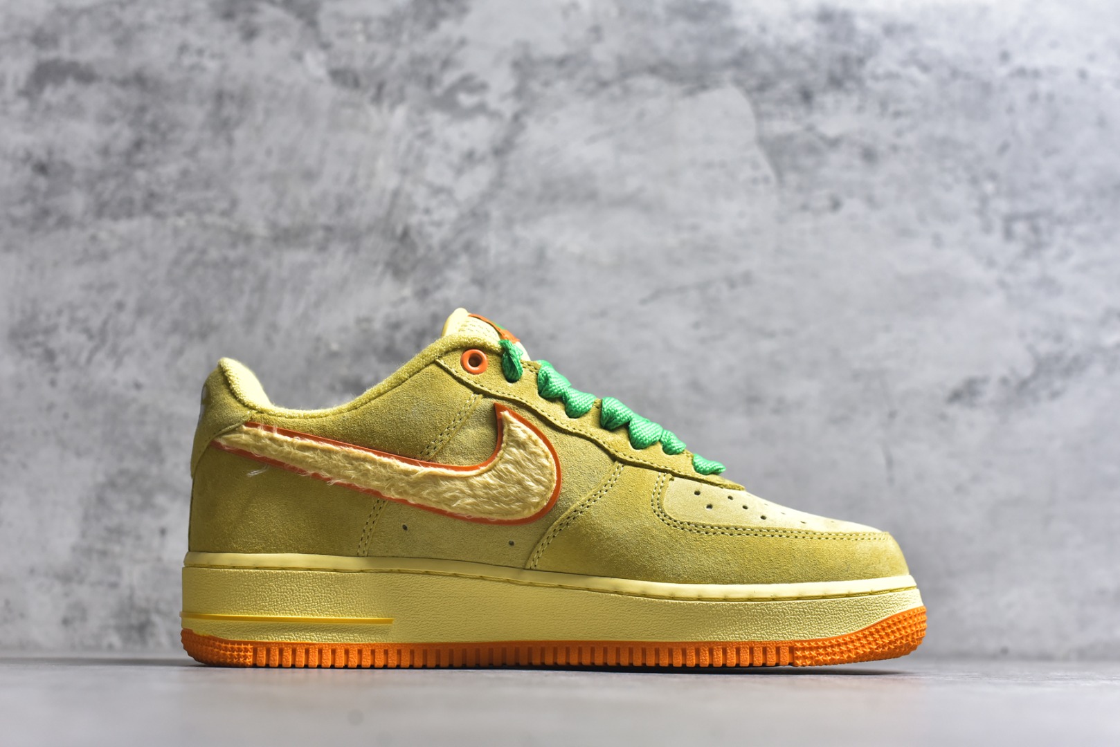 图片[3]-#DOAF x Nike Air Force 1\’07 Low Egg 联名款 空军一号低帮休闲板鞋鸭子联名 IU7612-700 原厂冲刀皮料切割干净 无任何毛边 打造纯正空军 全掌内置蜂窝气垫 原盒配件 原厂中底钢印、拉帮完美 全套原楦原模倾力打造完美版型 尺码：40-47-选品中心
