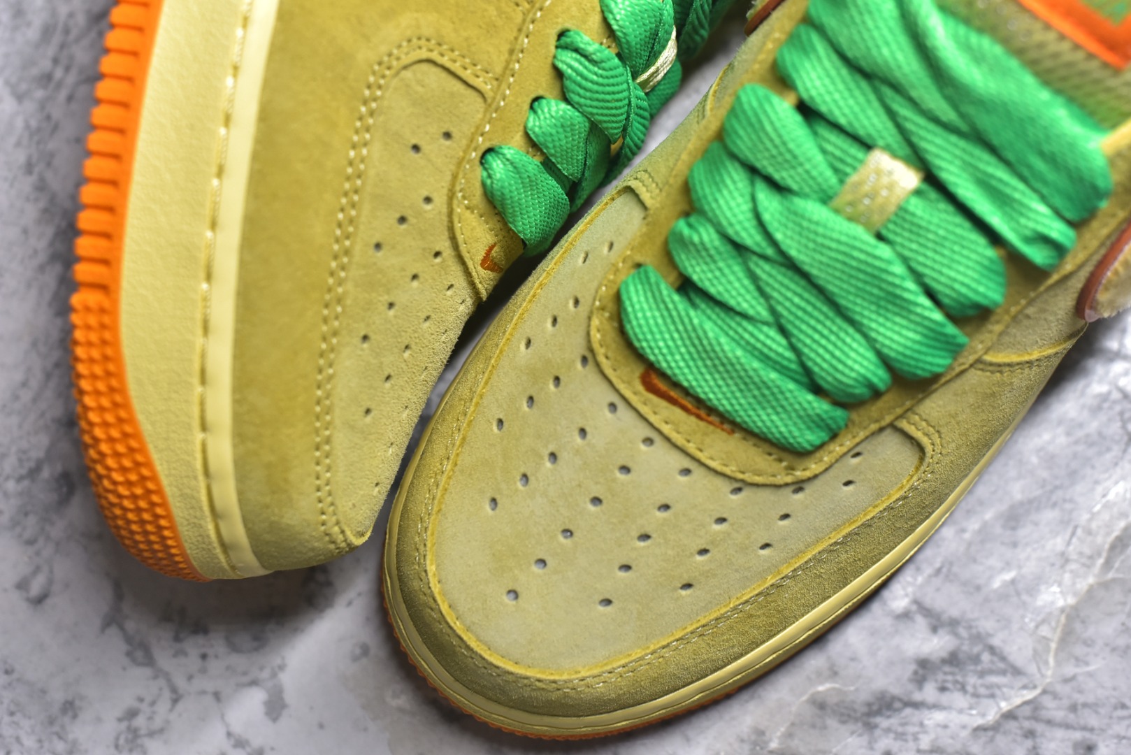 图片[8]-#DOAF x Nike Air Force 1\’07 Low Egg 联名款 空军一号低帮休闲板鞋鸭子联名 IU7612-700 原厂冲刀皮料切割干净 无任何毛边 打造纯正空军 全掌内置蜂窝气垫 原盒配件 原厂中底钢印、拉帮完美 全套原楦原模倾力打造完美版型 尺码：40-47-选品中心