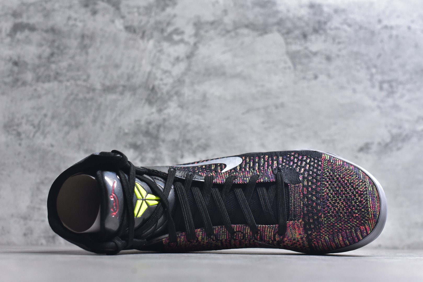 图片[4]-#灭世纯原 NK KOBE 9 ELITE PROTRO 科比9代精英高帮 大师之路 FZ7335-001 2025曼巴年🐍重磅新品 市场最强科比9代精英版 独家出货 ✅原楦打造灵动版型 鞋头➕腰身➕后跟 360°无死角 ✅原厂工艺3层立体编织flyknit鞋面 厚度同步ZP吊打市场“纯原” ✅原厂碳板加持 立体感区分市场货品 ✅区分市场货品🌪过验级拉帮细节 ✅内置全新复刻版中底鞋垫 REACT缓震 密度增加抗衰减 ✅针对海外市场增加 47.5 满足精英选手实战需求 最强科9 灭世制造 用实力让情怀落地 👊🏻 实拍调校N版已经零色差零失真 百分百还原实物色彩所见即所得 不存在货不对板色差等低级问题 选购参考实物拍摄 不混卖不参货 只用心做好货严格选品 承诺混一赔十 尺码：39 40 40.5 41 42 42.5 43 44 44.5 45 46 47.5-选品中心