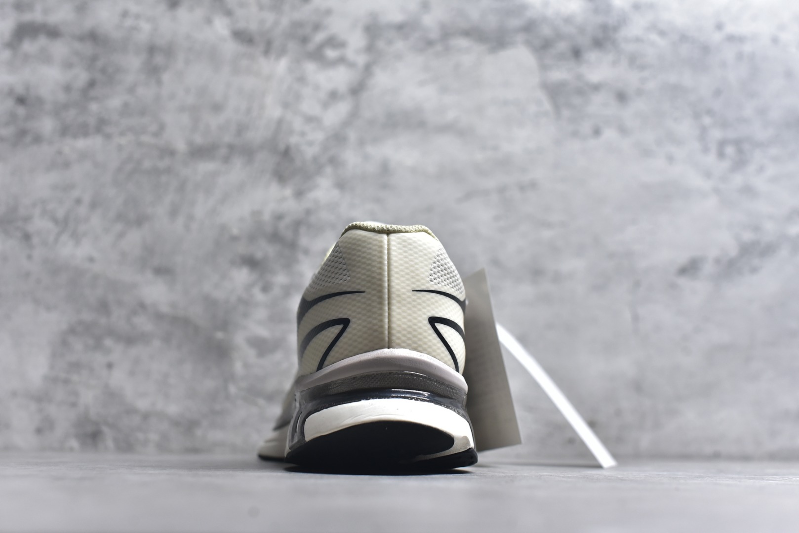 图片[5]-#MM6 Maison Margiela x SALOMON 萨洛蒙 XT-6网布绒面革 舒适 低帮 生活休闲鞋 男女鞋 纯原外贸平台特供订单 全套原纸板楦头开发 原厂特供网布配套加持 确保原汁原味 完美呈现版型 原档数据独家私模五层组合大底 原装Ortholite轻量化鞋垫 原厂TPU锁扣 进口港宝加持 后跟自然饱满 还原公司包裹性 货号：479494 尺码： 36-45-选品中心