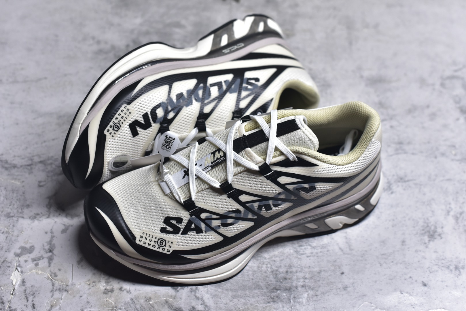 图片[7]-#MM6 Maison Margiela x SALOMON 萨洛蒙 XT-6网布绒面革 舒适 低帮 生活休闲鞋 男女鞋 纯原外贸平台特供订单 全套原纸板楦头开发 原厂特供网布配套加持 确保原汁原味 完美呈现版型 原档数据独家私模五层组合大底 原装Ortholite轻量化鞋垫 原厂TPU锁扣 进口港宝加持 后跟自然饱满 还原公司包裹性 货号：479494 尺码： 36-45-选品中心