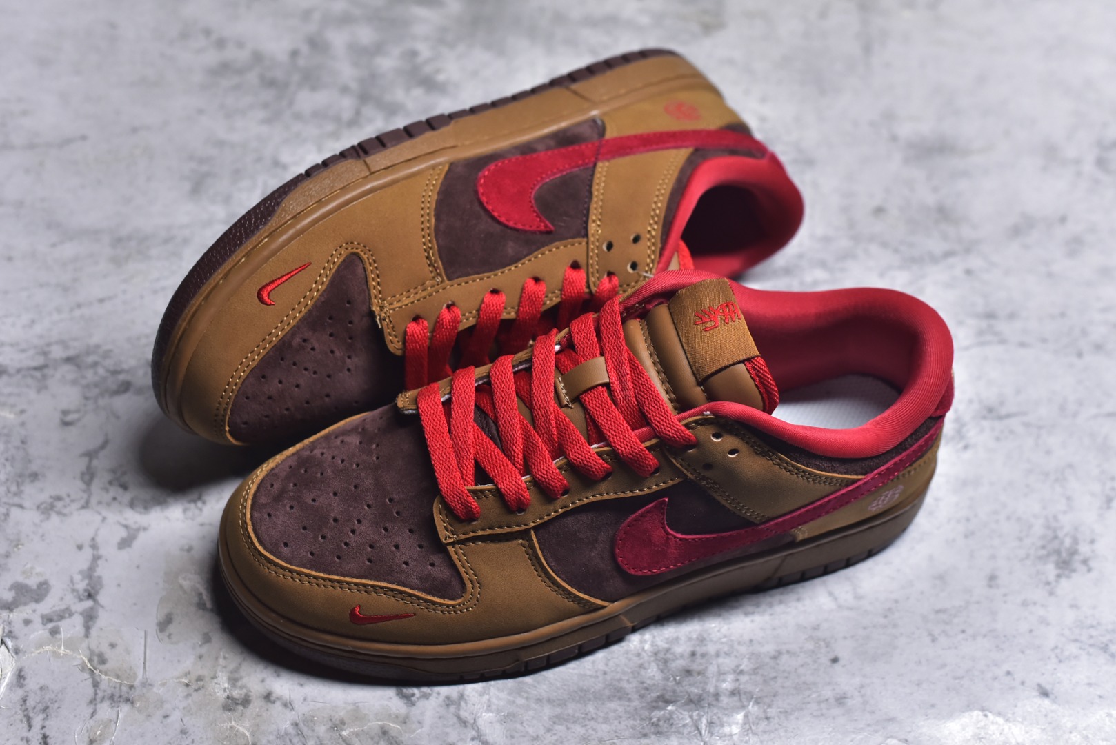 图片[7]-#Nike SB Dunk Low \”马年限定款“——黄棕红” 高端定制 低帮休闲板鞋 定制鞋盒 Ortholite鞋垫透气防臭 大厂纯原品质出货 超高清洁度 皮料切割干净无任何毛边 细节完美 货号：YF9511-926 尺码：36 36.5 37.5 38 38.5 39 40 40.5 41 42 42.5 43 44 44.5 45-选品中心