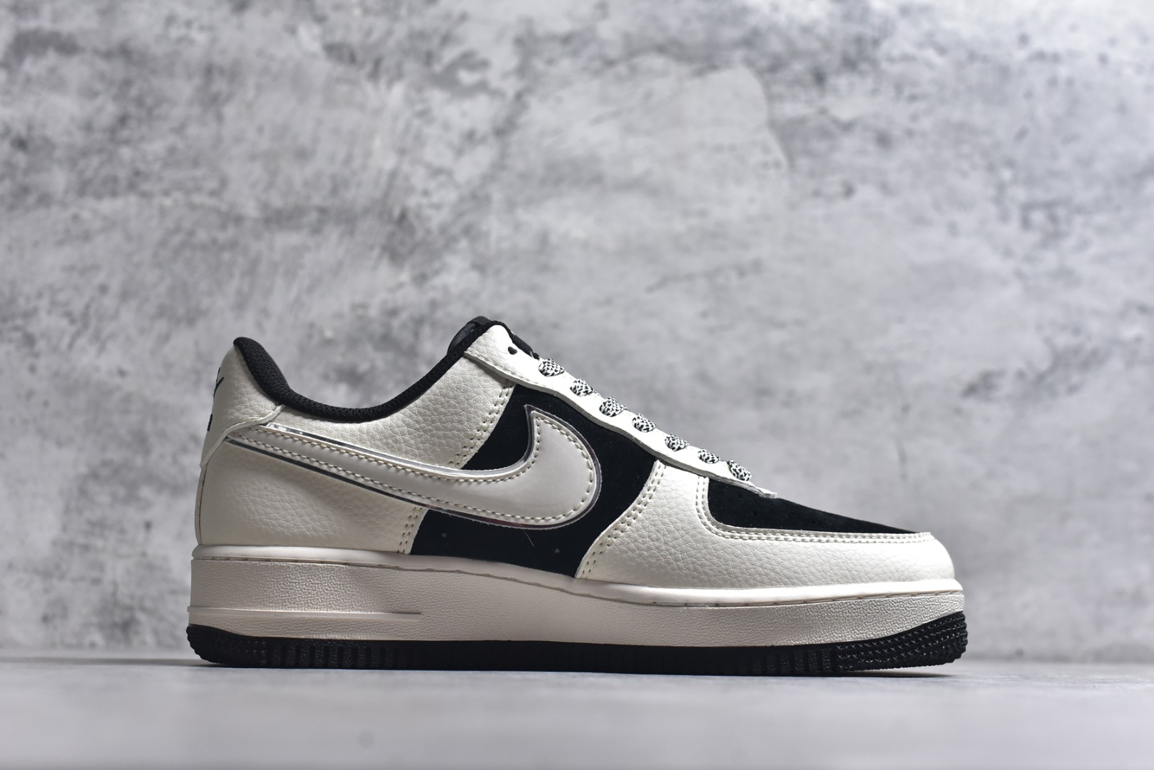 图片[3]-#海外爆款限量发售！公司级Nike Air Force 1 \’07 Low “北面联名——CDG米黑亮边”空军一号 高端定制 低帮 运动鞋 休闲鞋 折边针车 工艺难度大 原楦头原纸板 原装鞋盒 定制五金配件 内置全掌气垫 原厂鞋底 货号：HH7518-013 尺码：36 36.5 37.5 38 38.5 39 40 40.5 41 42 42.5 43 44 44.5 45-选品中心