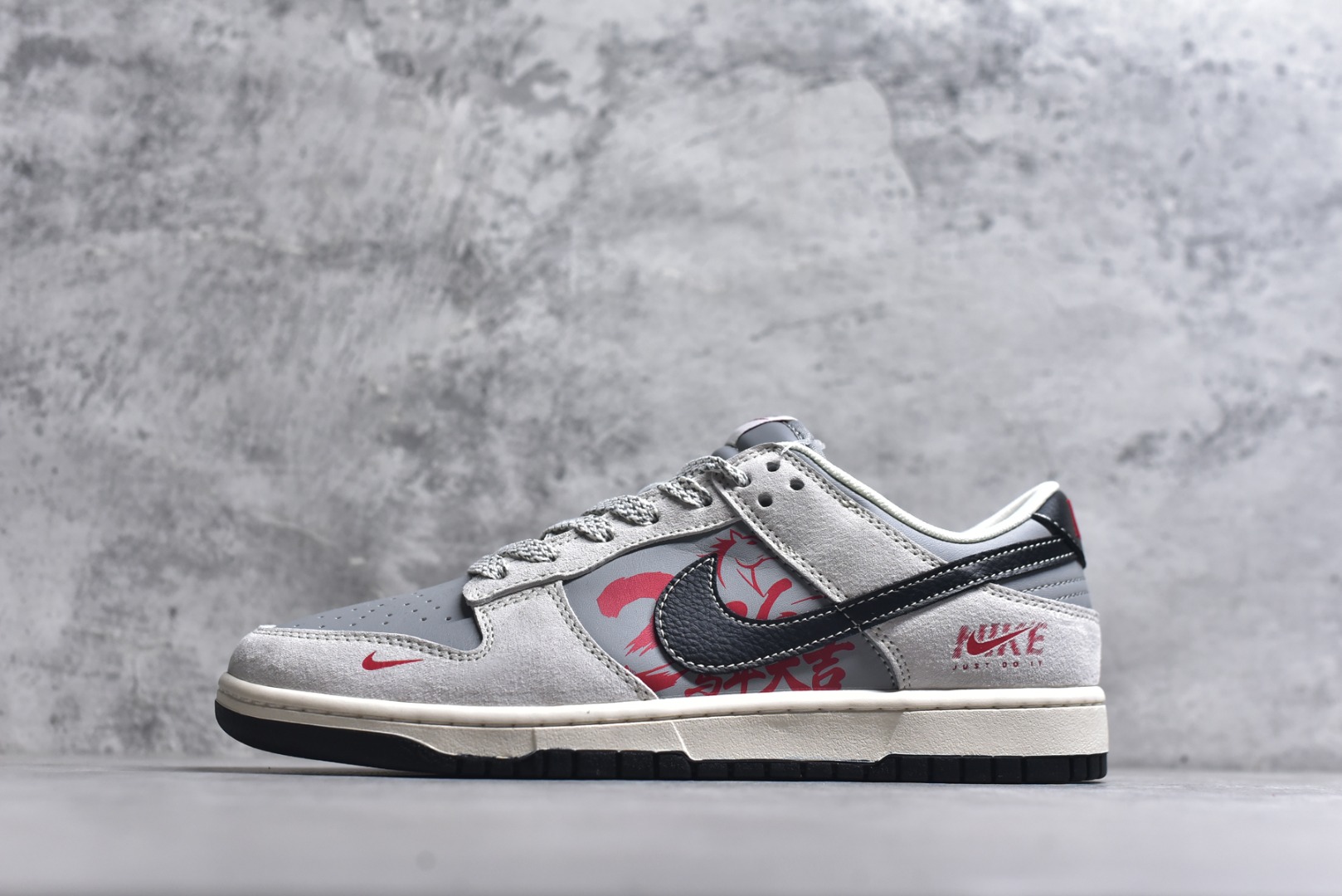 #2026年新款限量发售！Nike SB Dunk Low“ 马年限定—NIKE马年大吉” 周年高端定制 低帮休闲板鞋 定制鞋盒 大厂纯原品质出货 超高清洁度 皮料切割干净无任何毛边 细节完美 货号：JP2026-111 尺码：36 36.5 37.5 38 38.5 39 40 40.5 41 42 42.5 43 44 44.5 45-选品中心