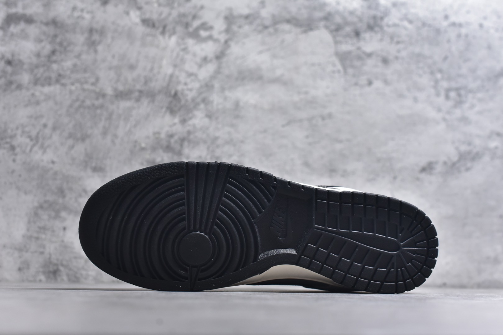 图片[6]-#2026年新款限量发售！Nike SB Dunk Low“ 马年限定—NIKE马年大吉” 周年高端定制 低帮休闲板鞋 定制鞋盒 大厂纯原品质出货 超高清洁度 皮料切割干净无任何毛边 细节完美 货号：JP2026-111 尺码：36 36.5 37.5 38 38.5 39 40 40.5 41 42 42.5 43 44 44.5 45-选品中心