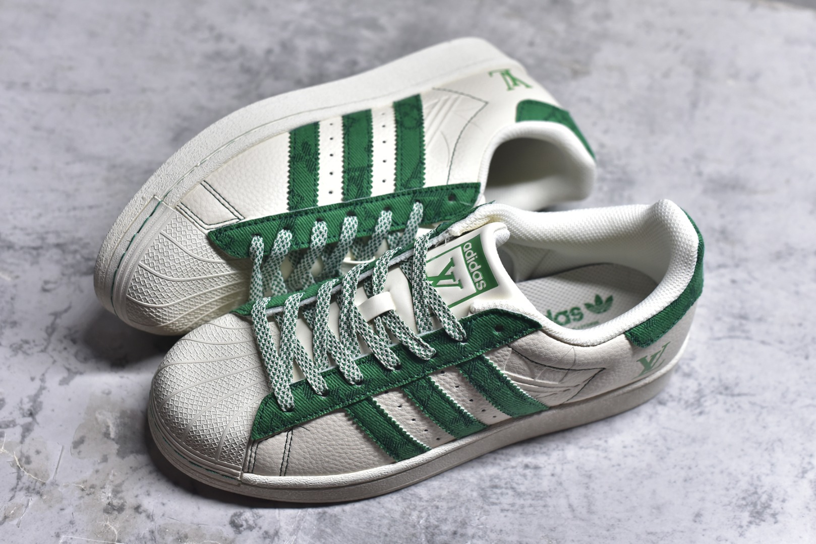 图片[7]-#独家实拍✨ Adidas Originals Superstar 联名款 经典贝壳头官网同步 实拍首发渠道正品订单 诠释市场最高工艺水平区别市面普通真标版本，进出专柜无压力 货号：XS0017 尺码：36-45（半）-选品中心